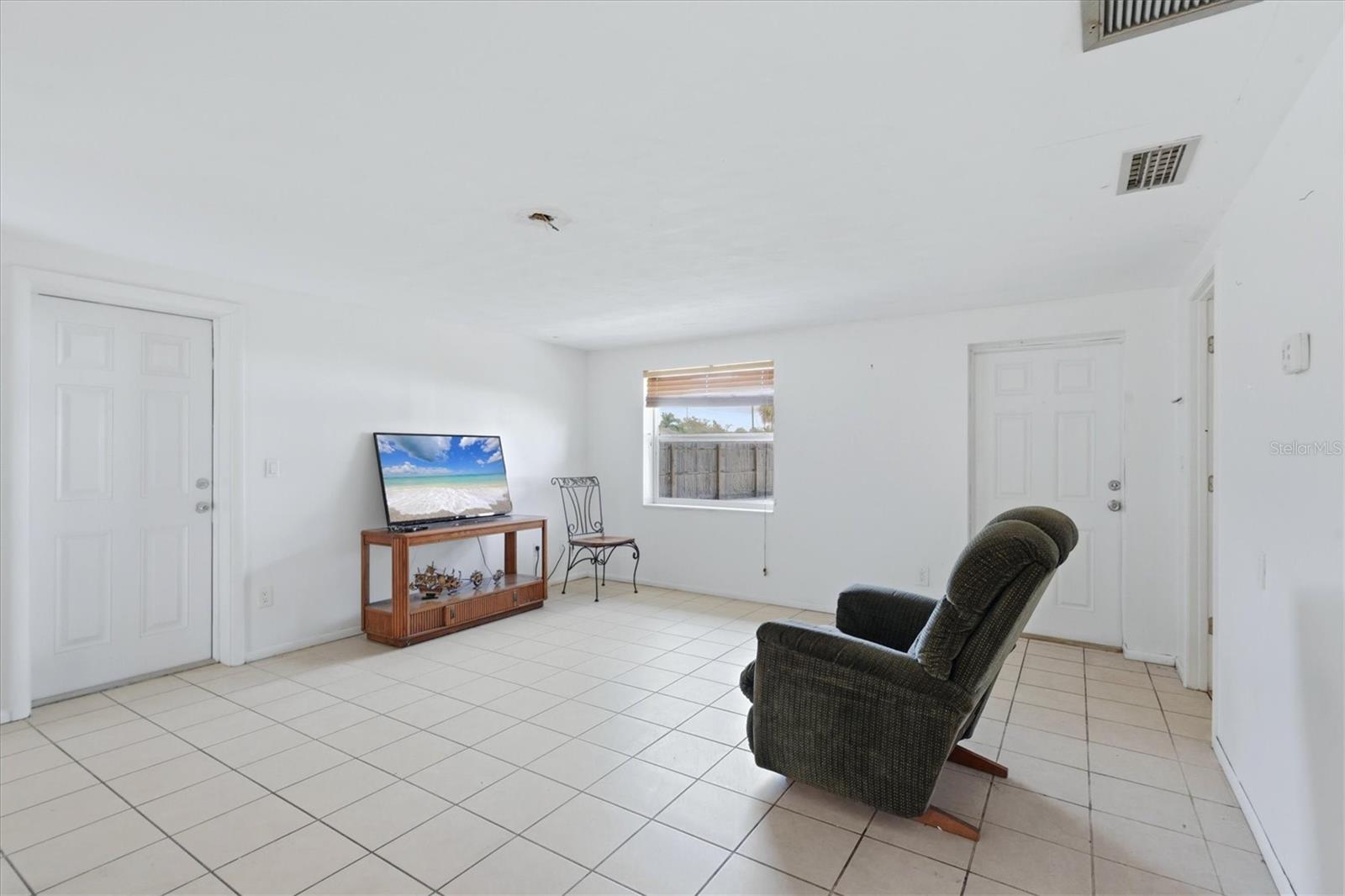 1157 South Ln Property Photo 27