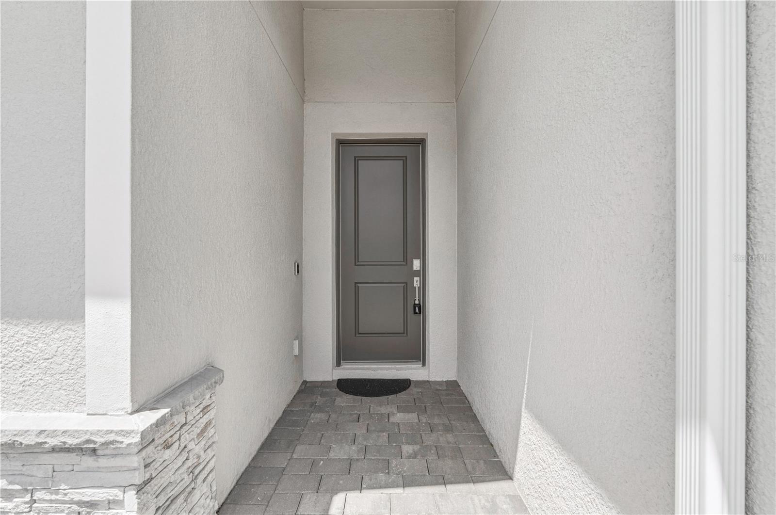 11330 Burgundy Dr Property Photo 3