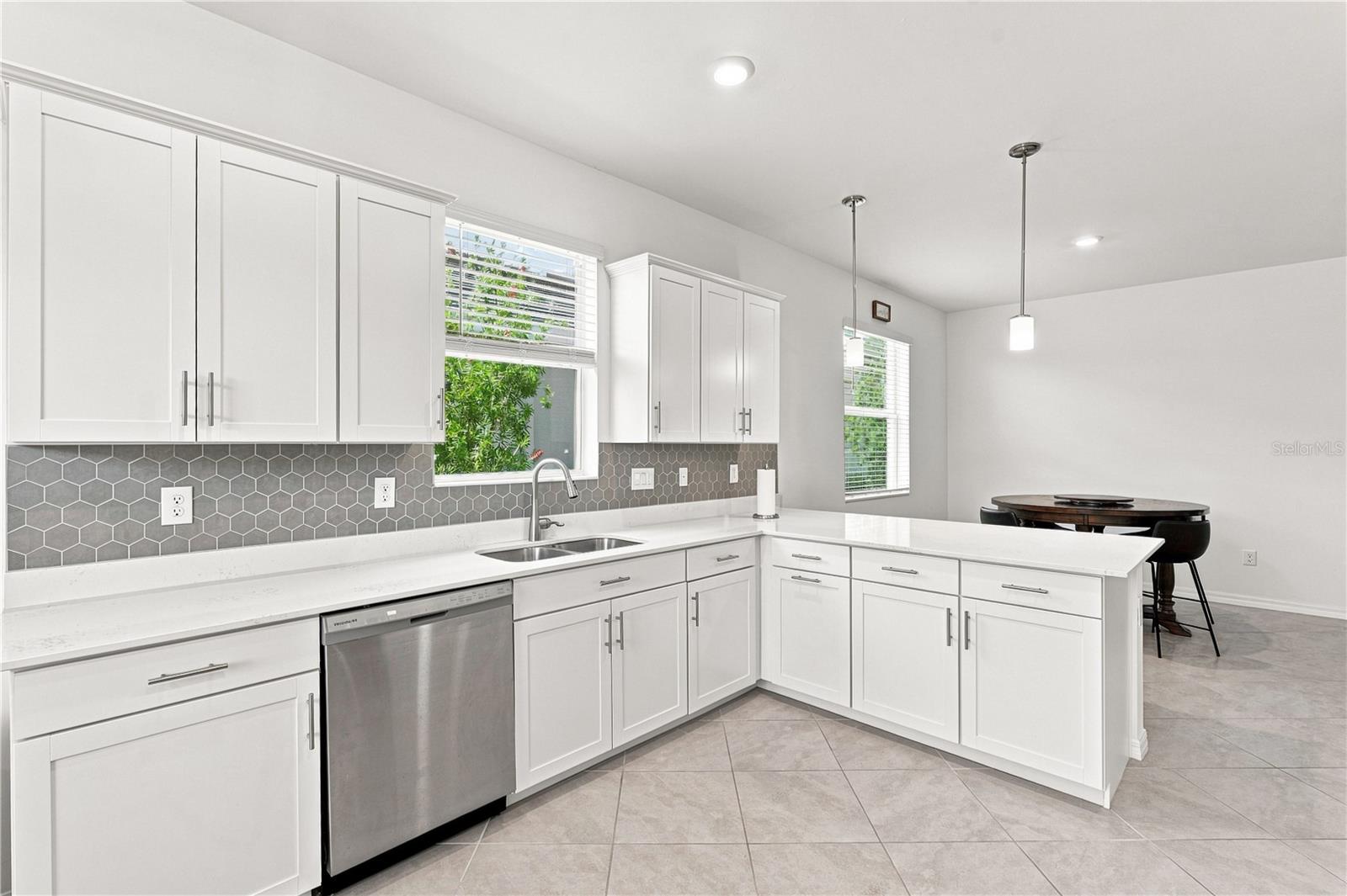 11330 Burgundy Dr Property Photo 30