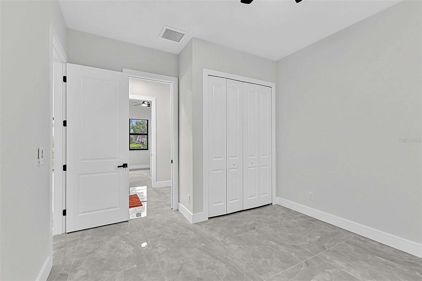 13332 Boabadilla Ln Property Photo 27