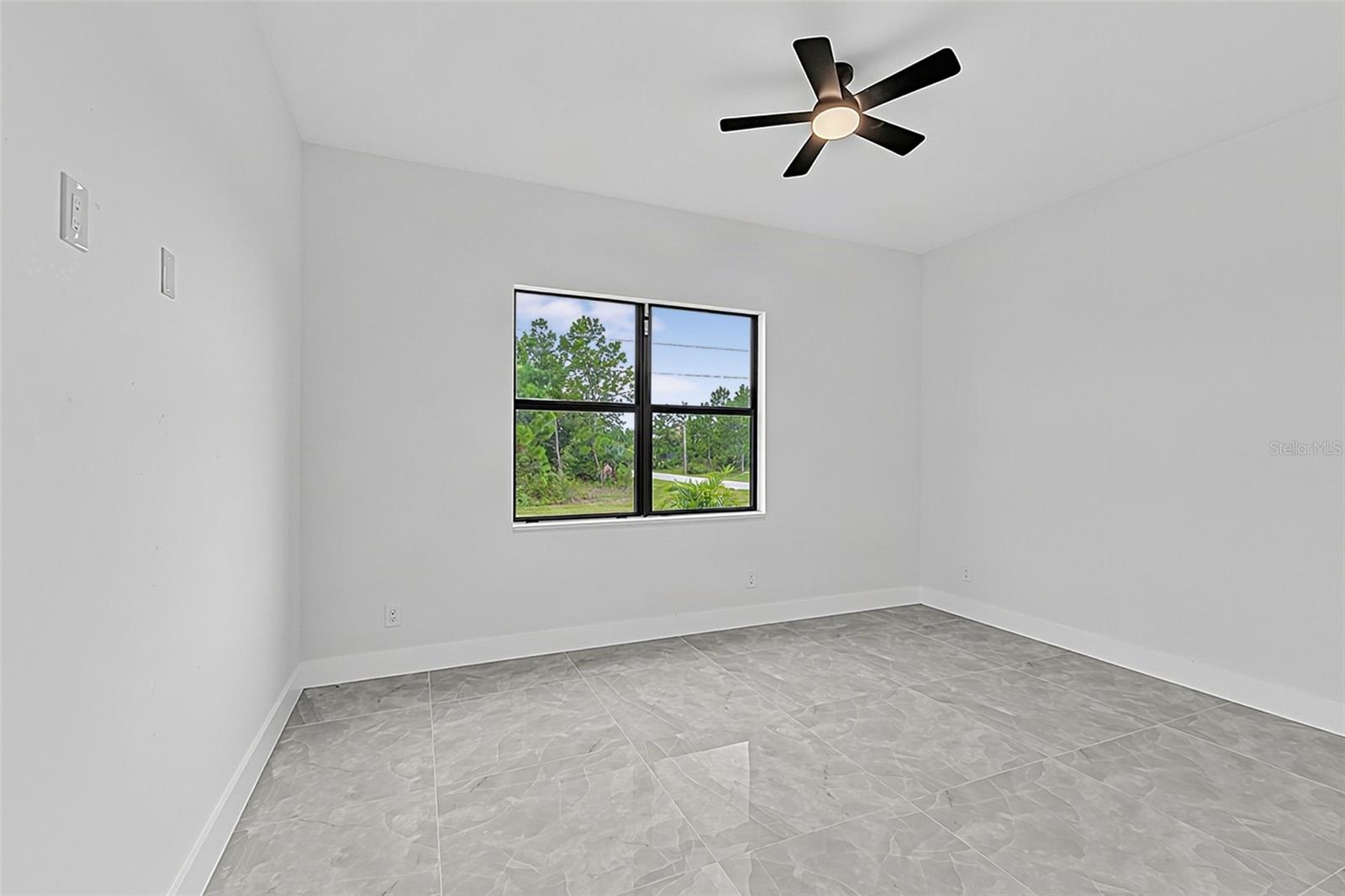 13332 Boabadilla Ln Property Photo 30