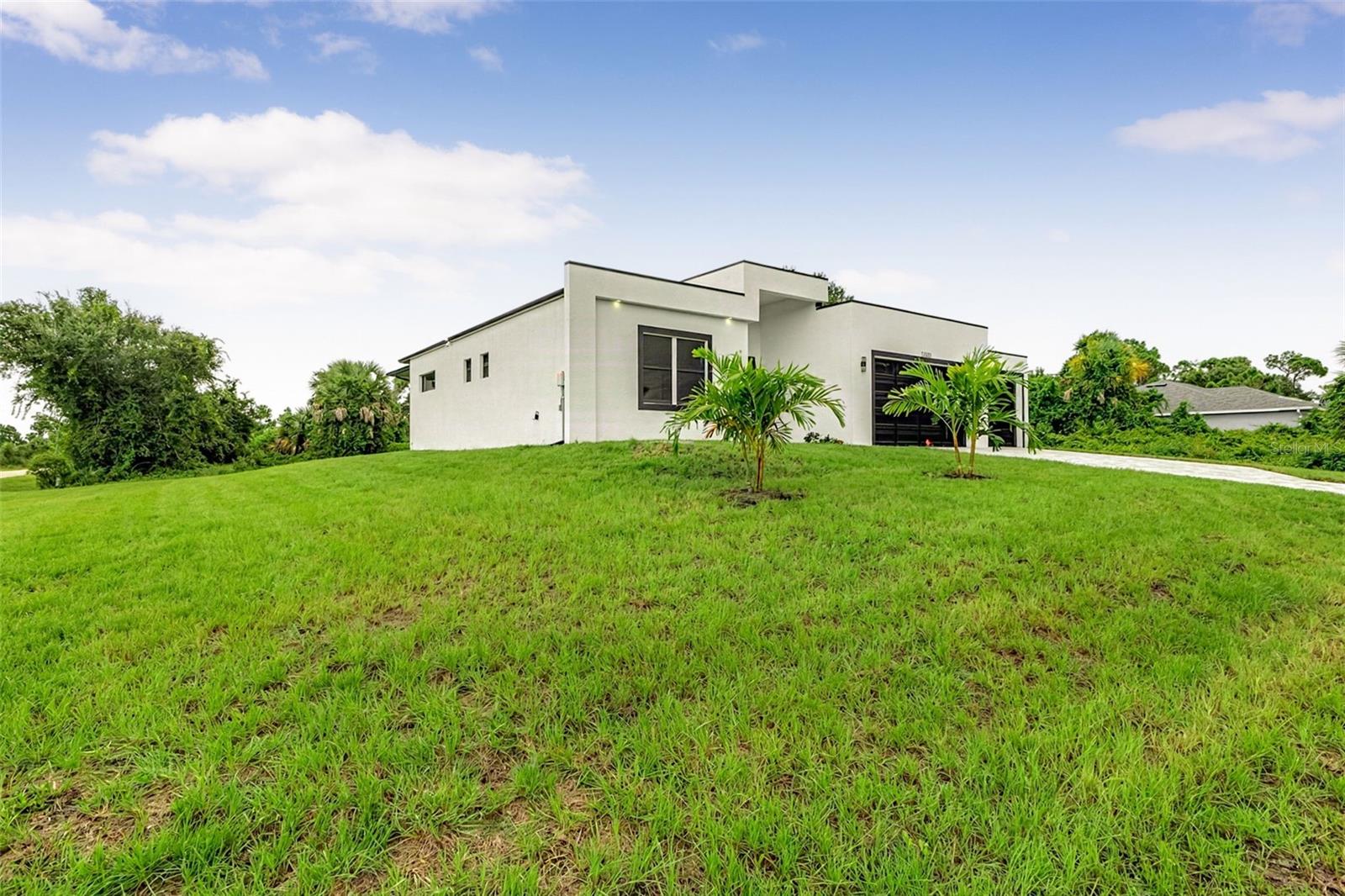 13332 Boabadilla Ln Property Photo 55