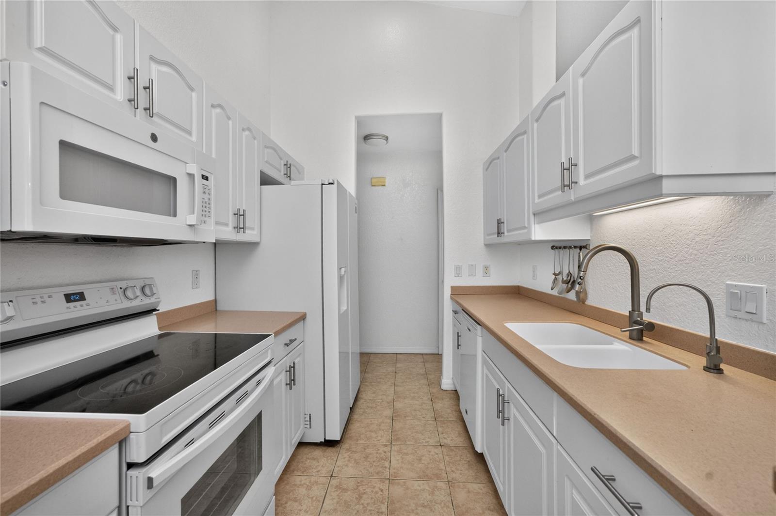 4438 Corso Venetia Blvd #c13 Property Photo 8