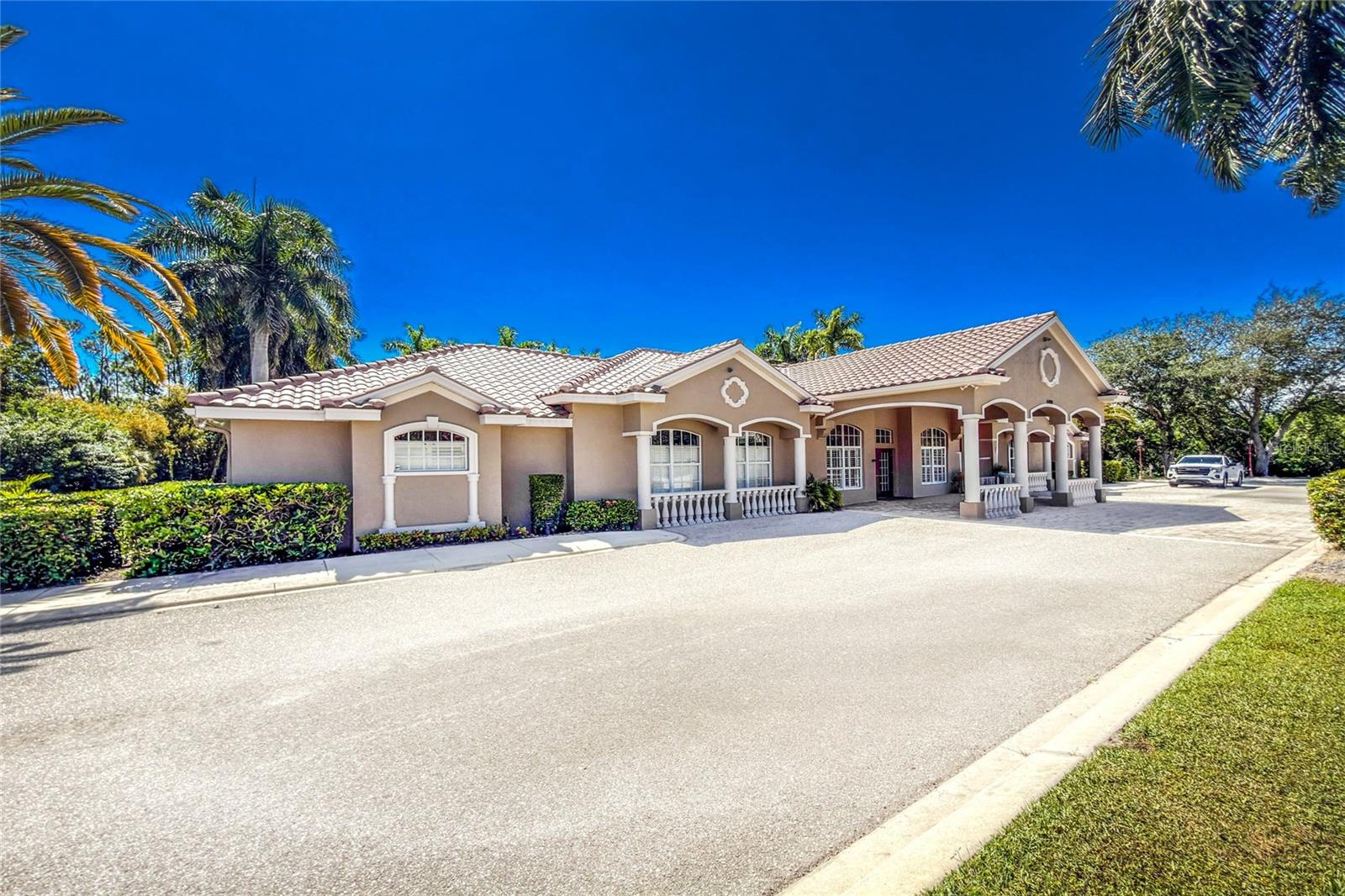 4438 Corso Venetia Blvd #c13 Property Photo 43