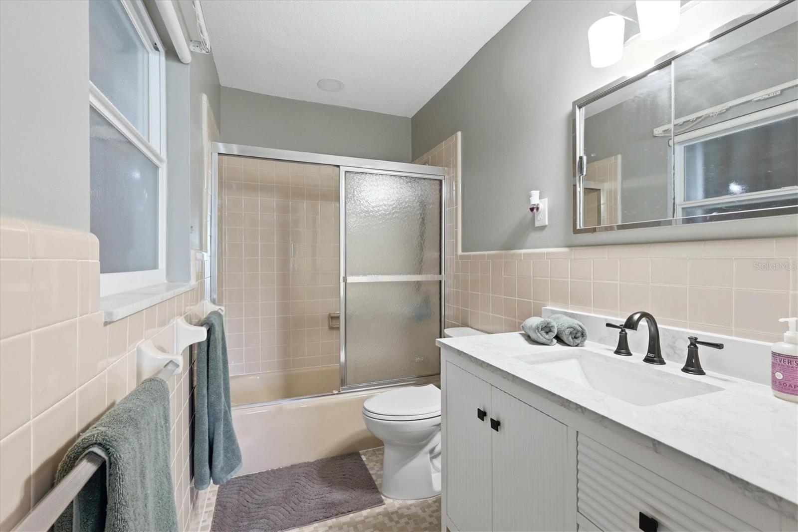 15231 Chamberlain Blvd Property Photo 17