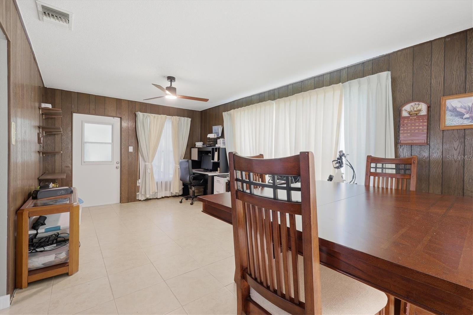 15231 Chamberlain Blvd Property Photo 25