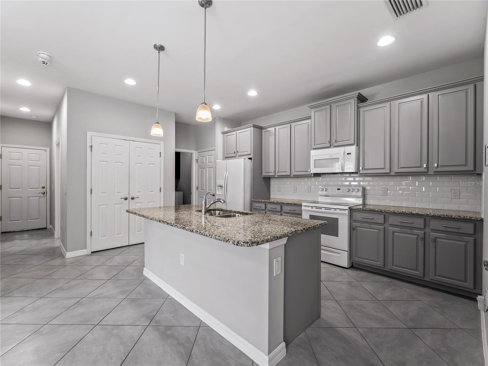 12099 Firewheel Pl Property Photo 13