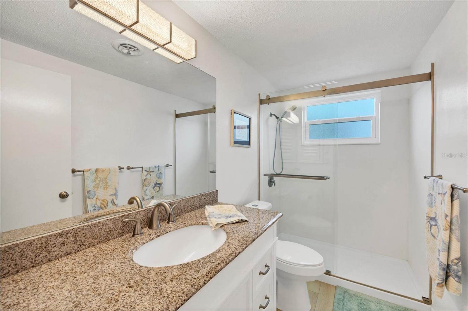 114 Lee Cir Property Photo 25