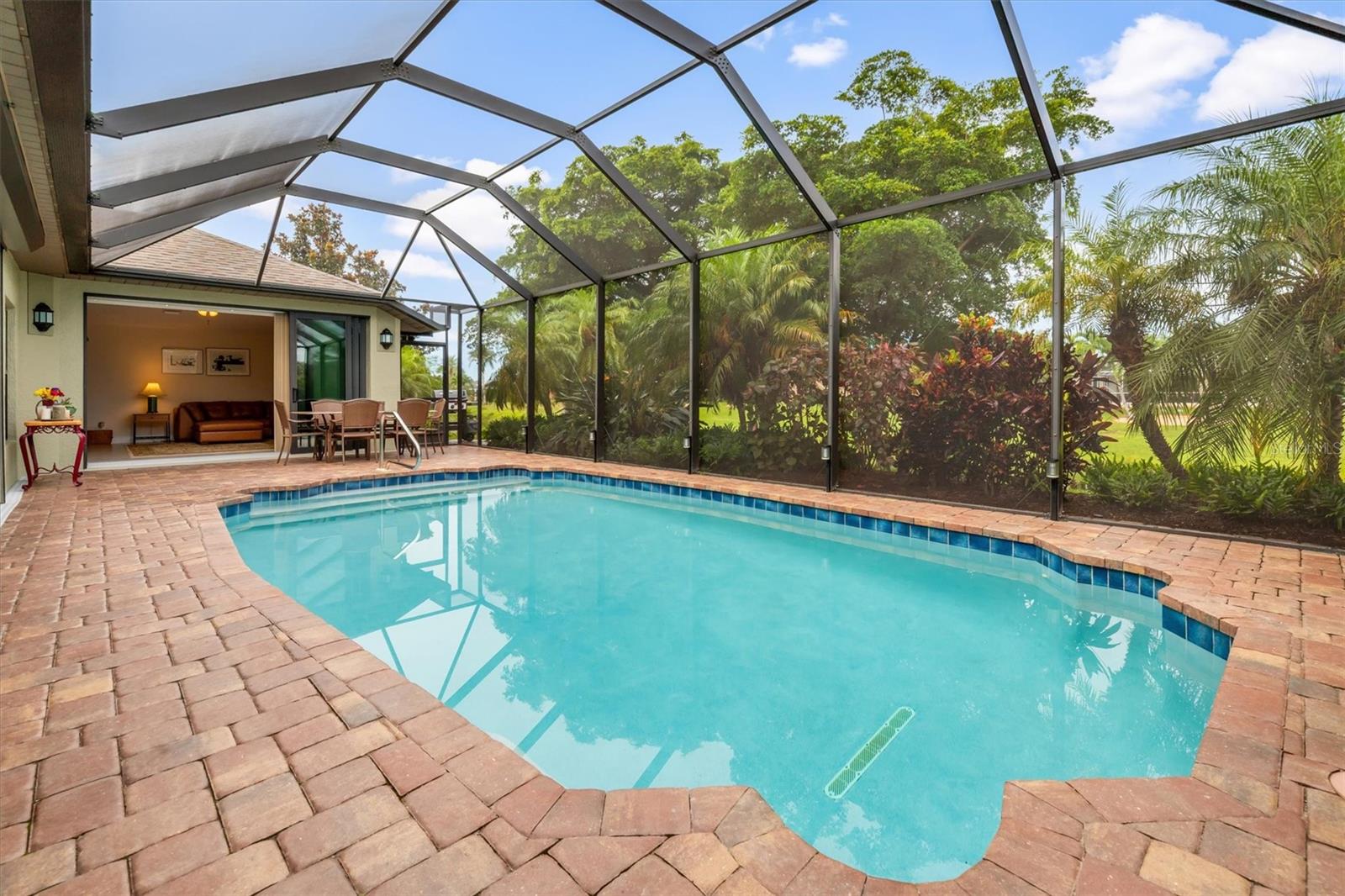 5 Medalist Pl Property Photo 4