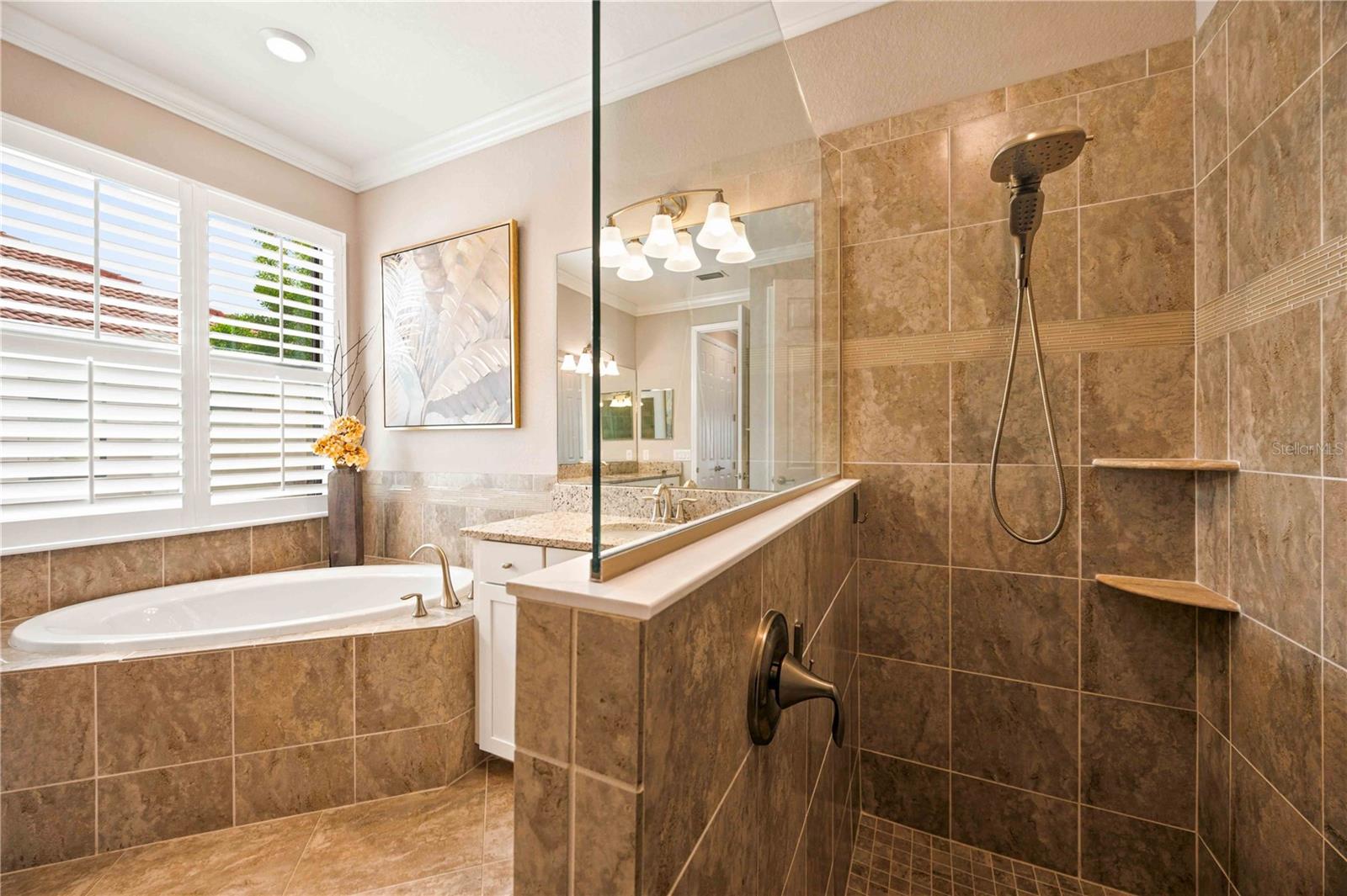 23535 Waverly Cir Property Photo 40
