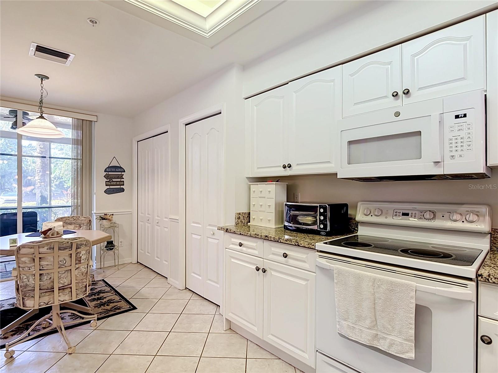 26190 Clarkston Dr #104 Property Photo 12