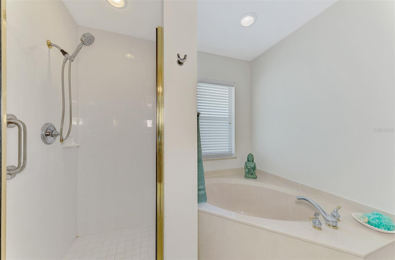 8234 Palmview Ct Property Photo 29