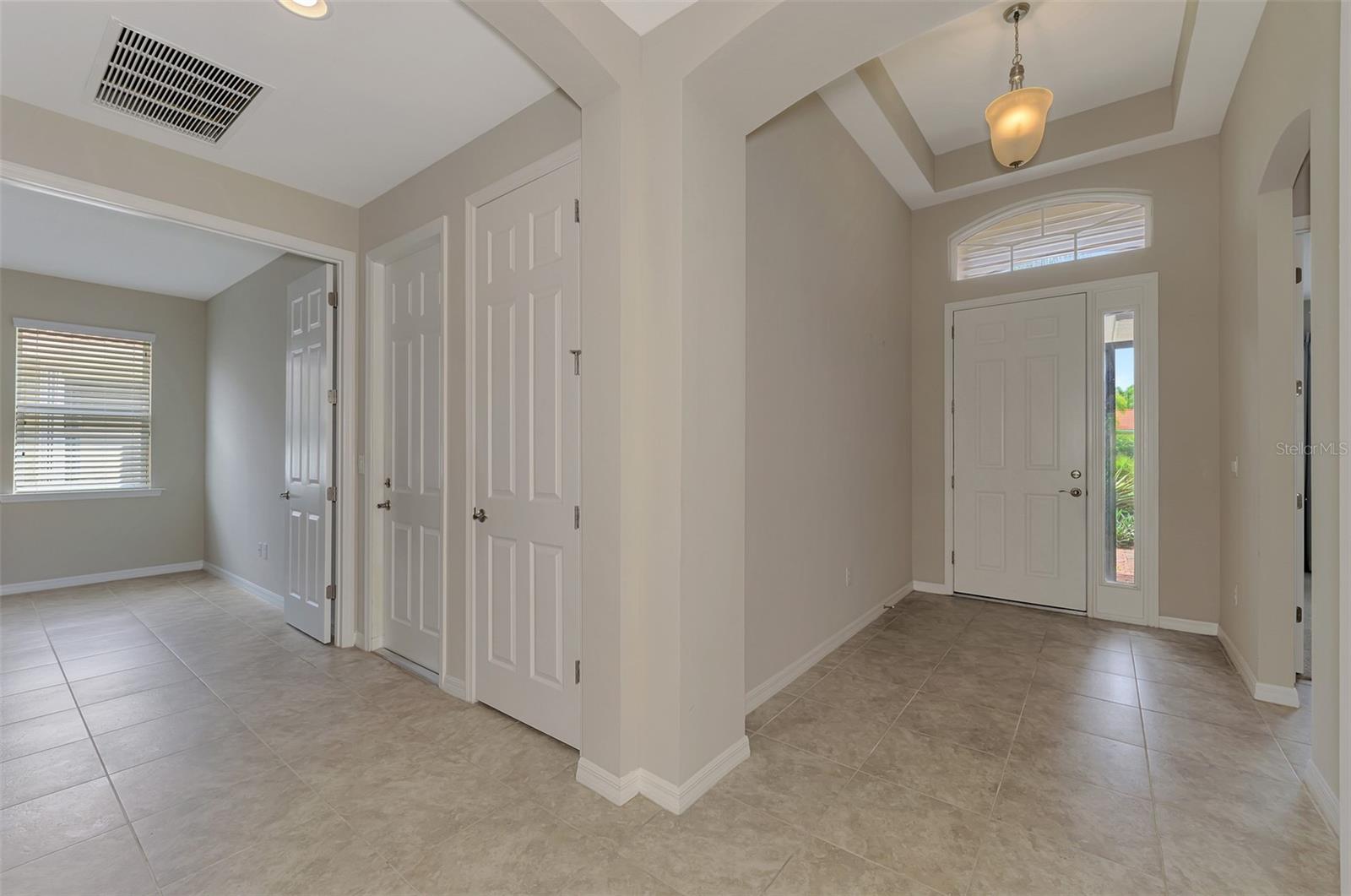 11662 Parrotfish St Property Photo 8