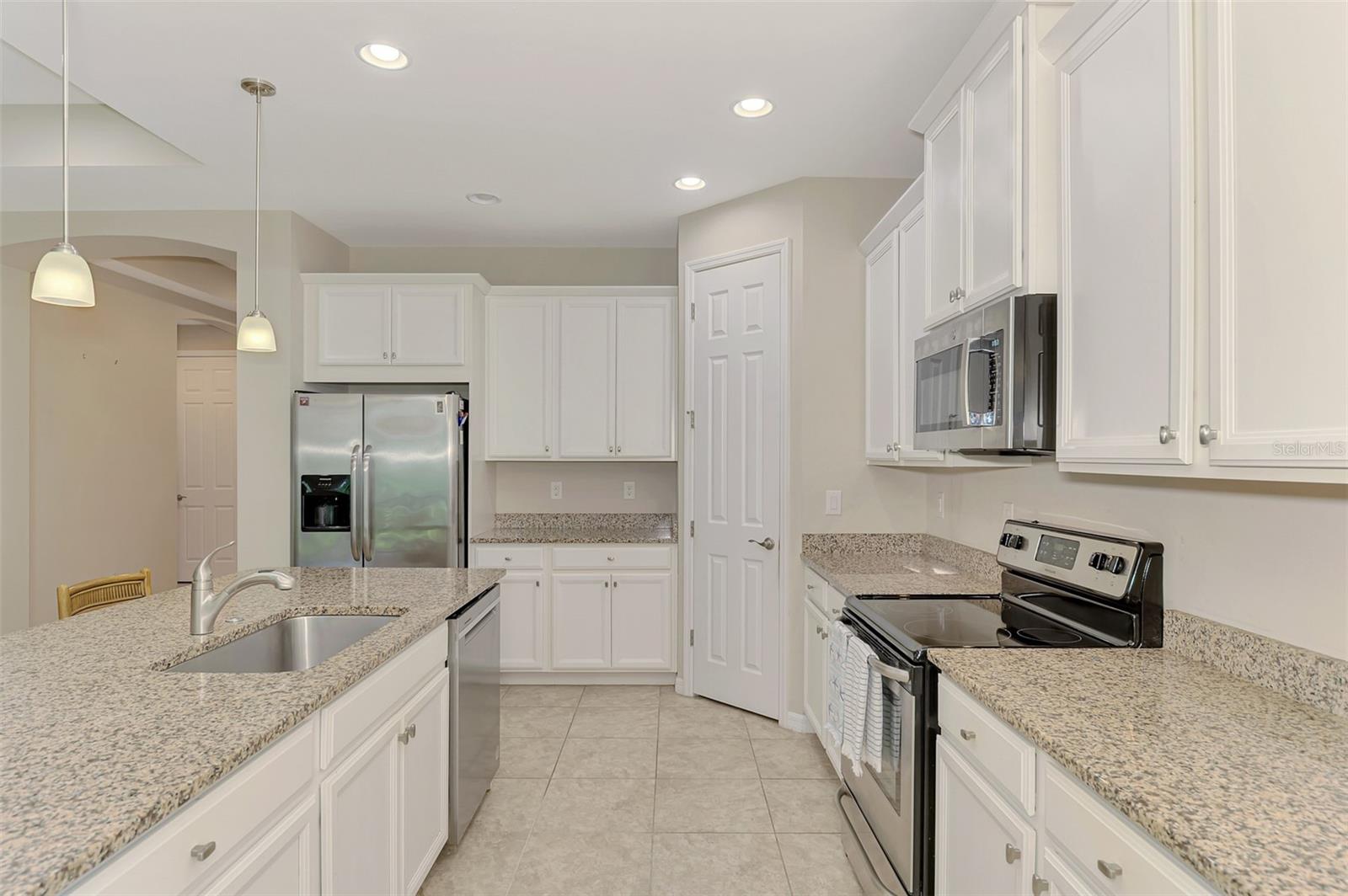11662 Parrotfish St Property Photo 23
