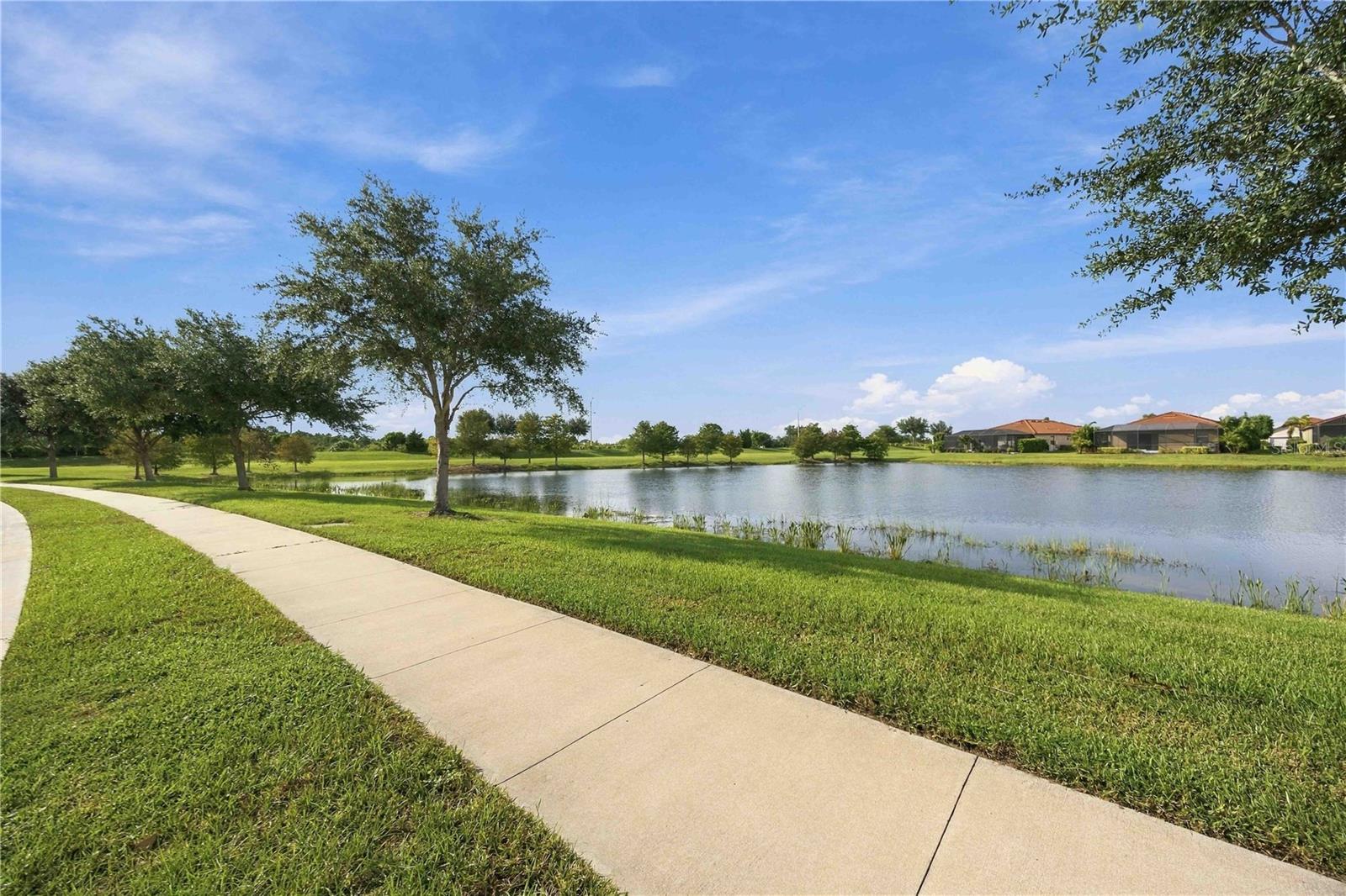 10157 Fiddlewood Dr Property Photo 2