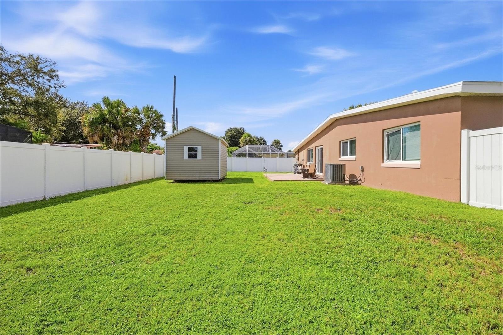 2424 Warne St Property Photo 31