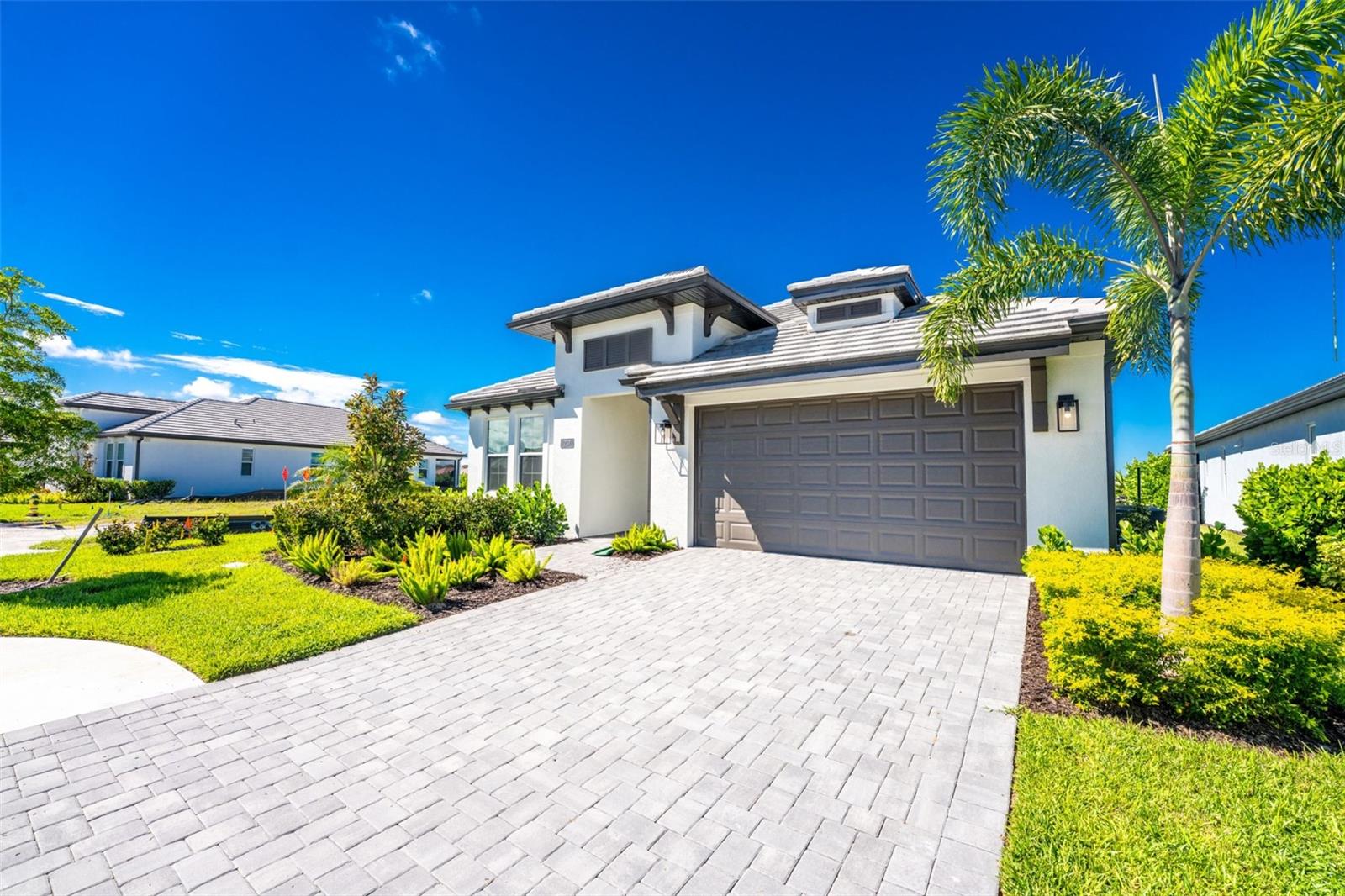 237 Vistera Blvd Property Photo 6