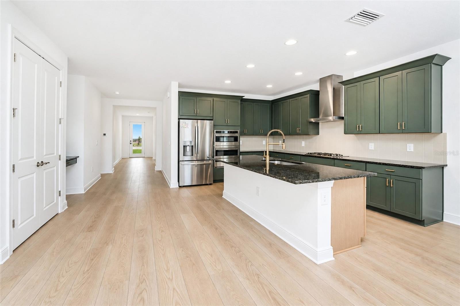 237 Vistera Blvd Property Photo 12