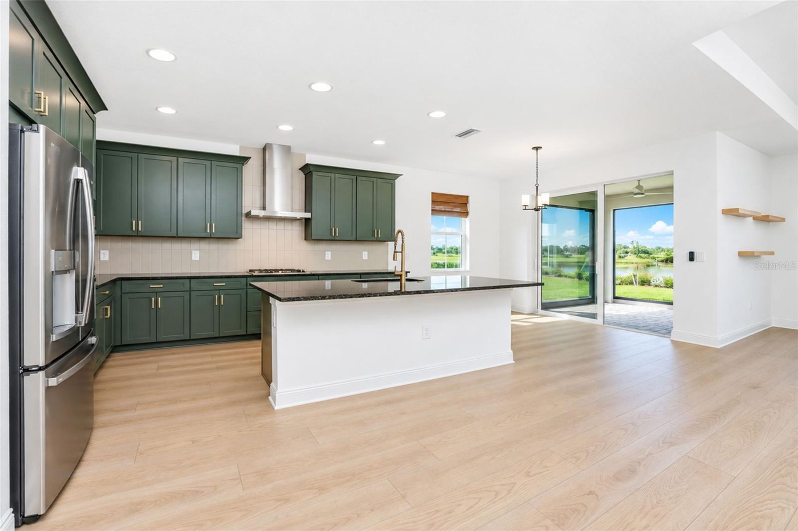 237 Vistera Blvd Property Photo 13