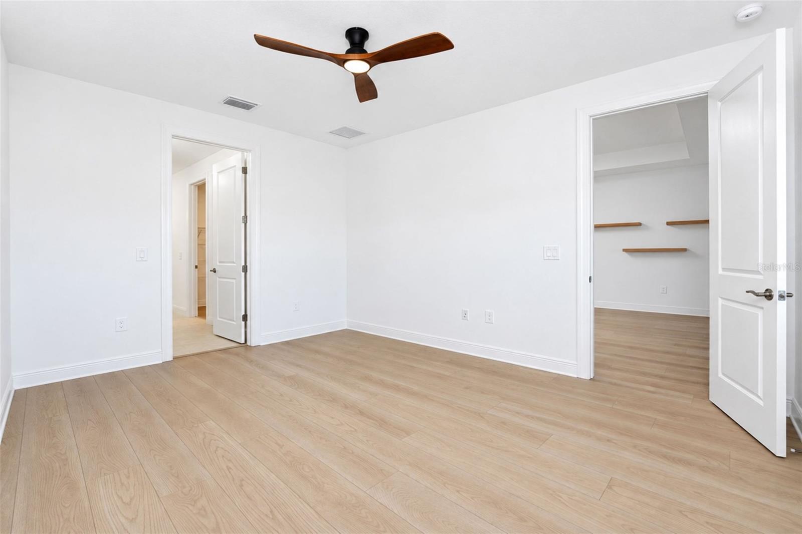 237 Vistera Blvd Property Photo 27