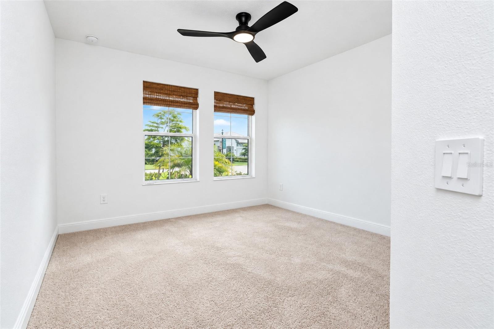 237 Vistera Blvd Property Photo 35