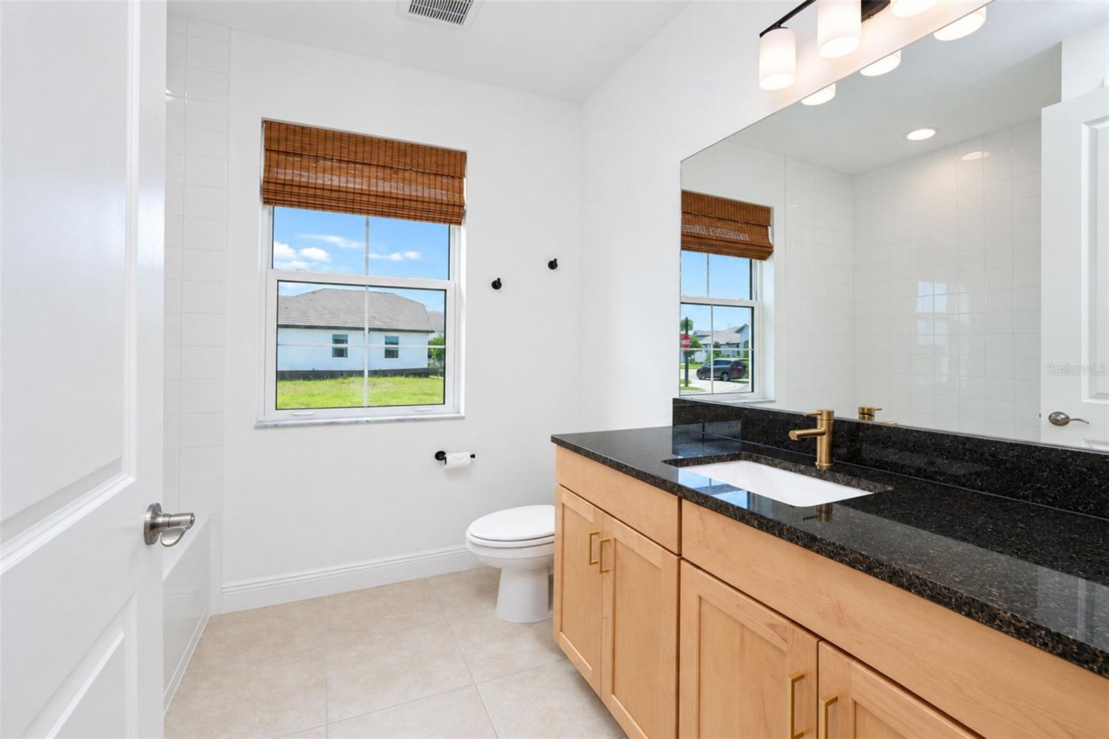 237 Vistera Blvd Property Photo 38
