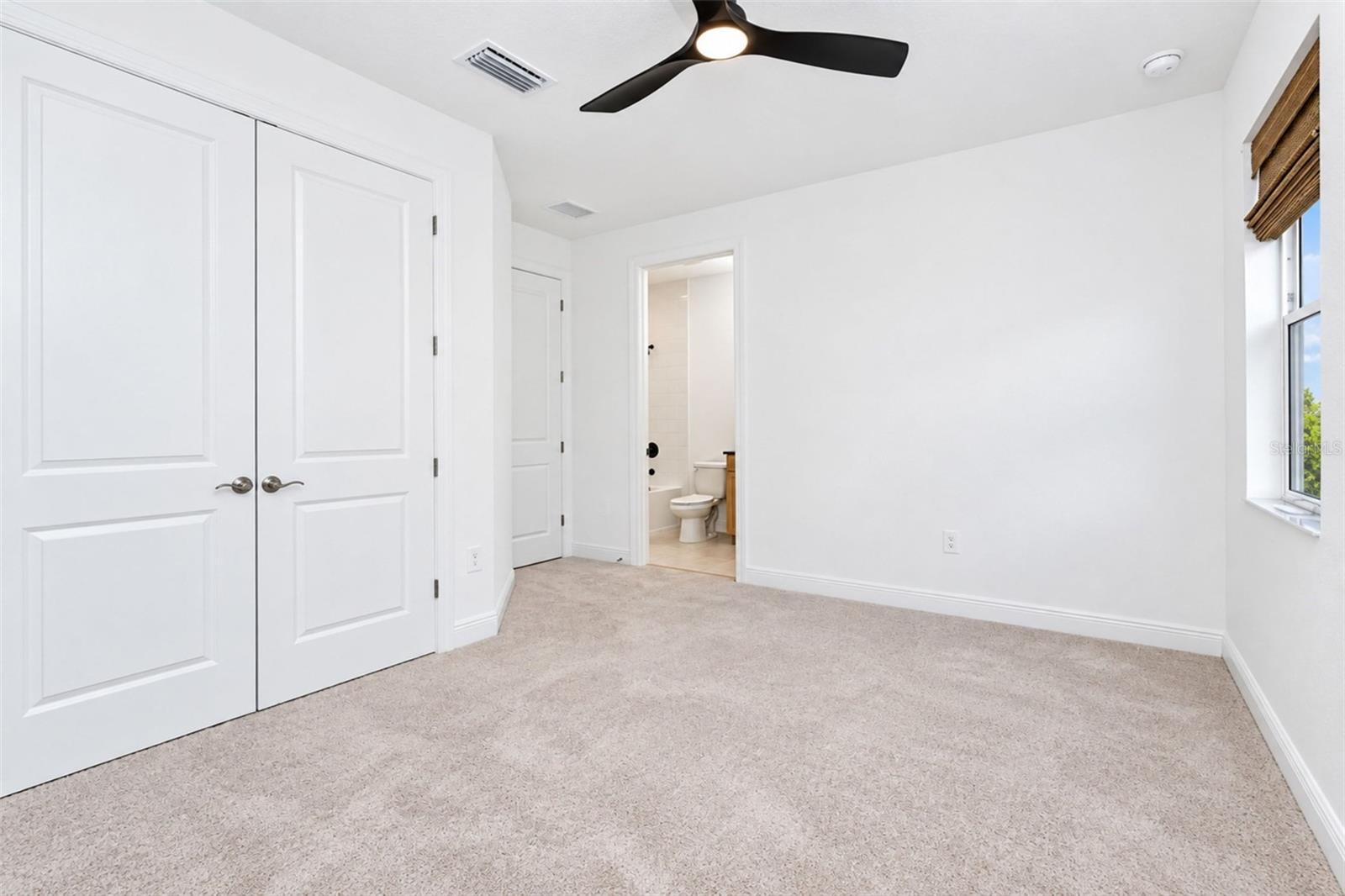 237 Vistera Blvd Property Photo 43