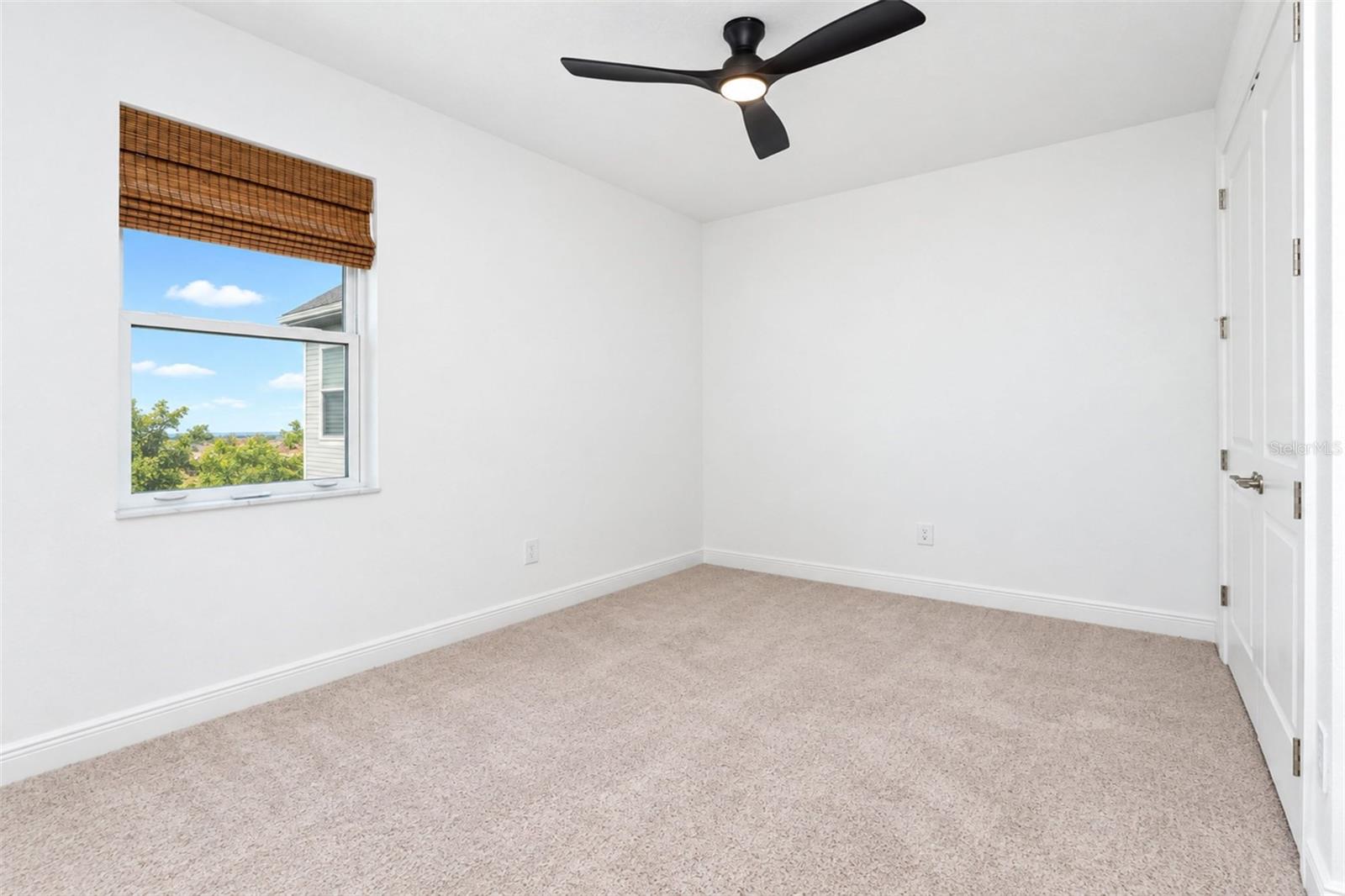 237 Vistera Blvd Property Photo 44