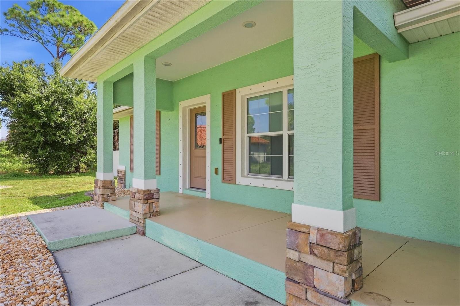 150 Green Pine Park Property Photo 2