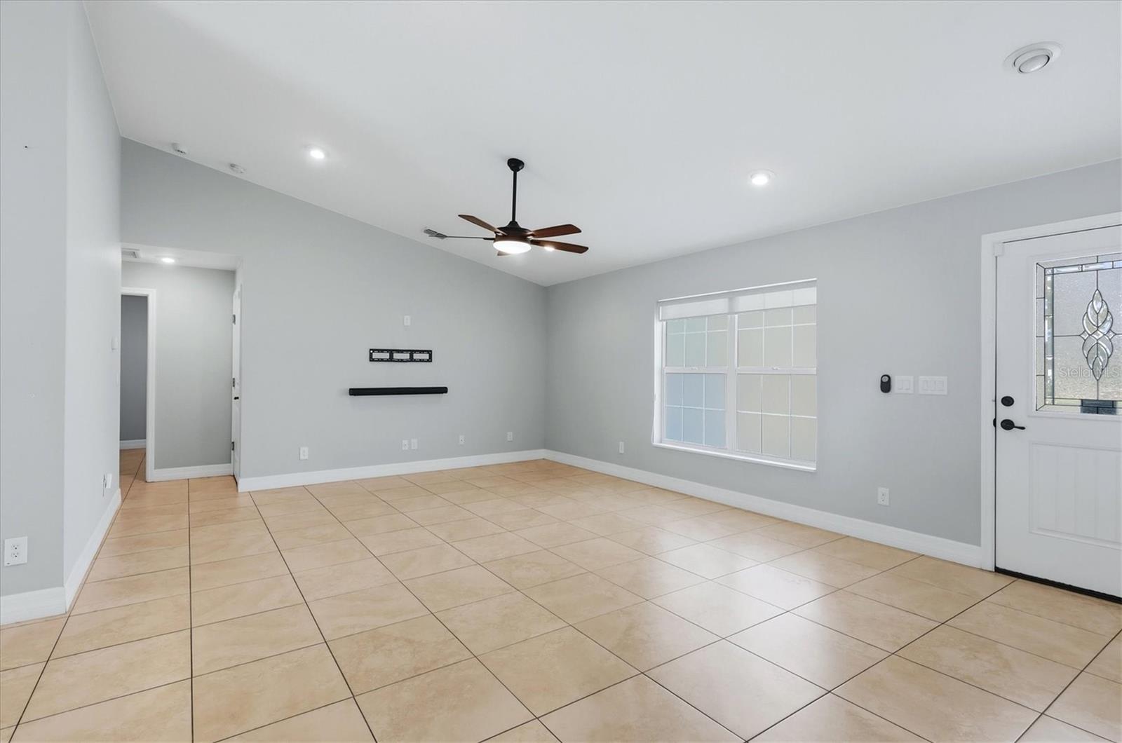 150 Green Pine Park Property Photo 4