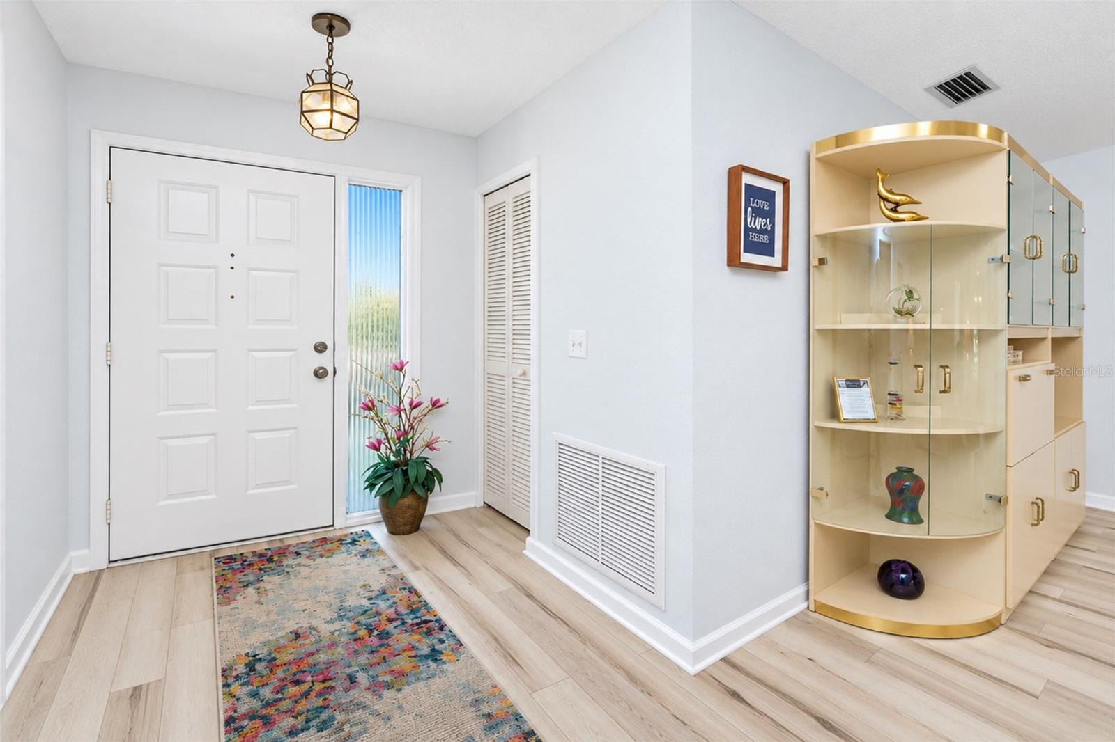 614 Deerwood Ave #614 Property Photo 5