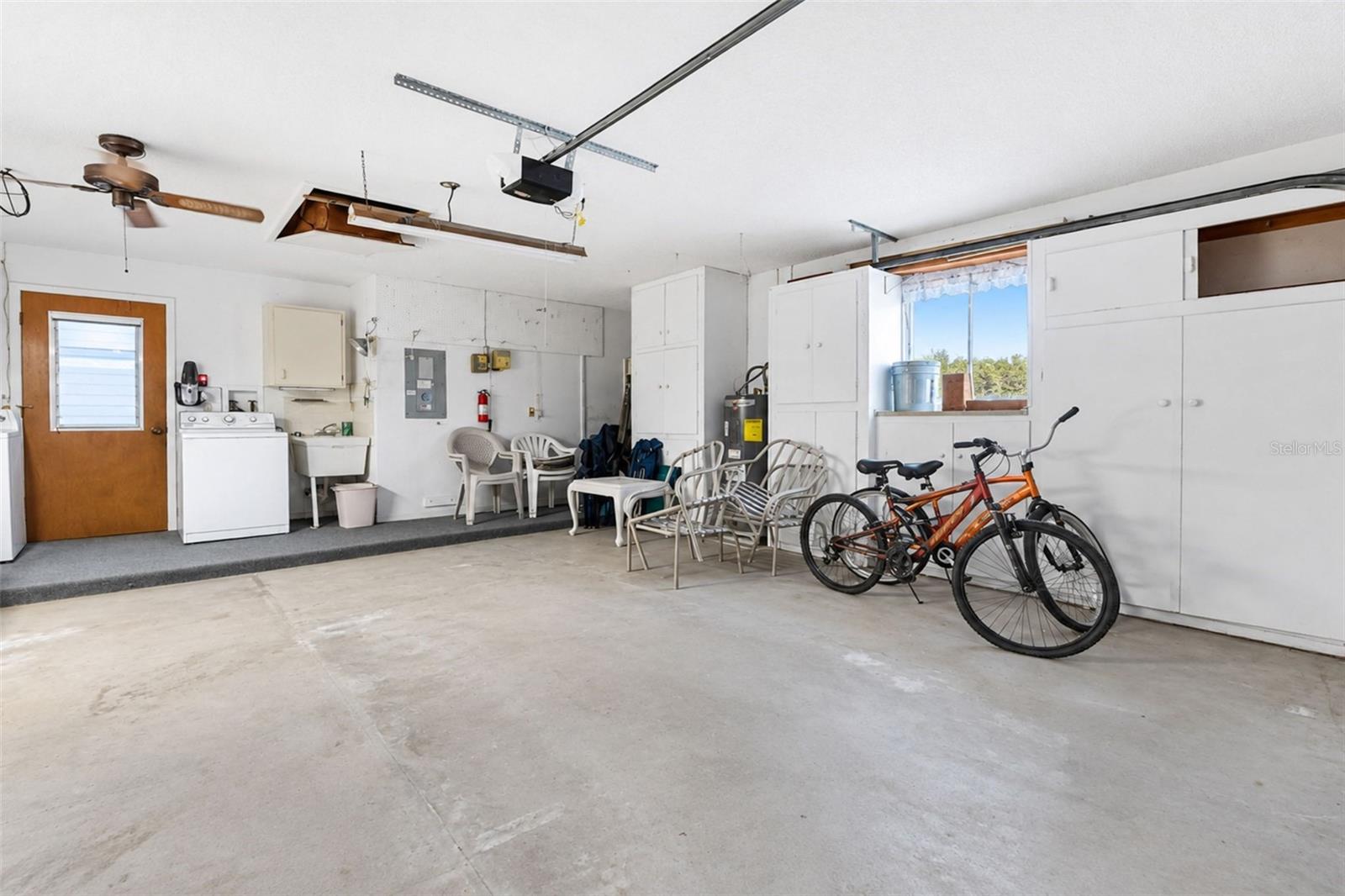 614 Deerwood Ave #614 Property Photo 32