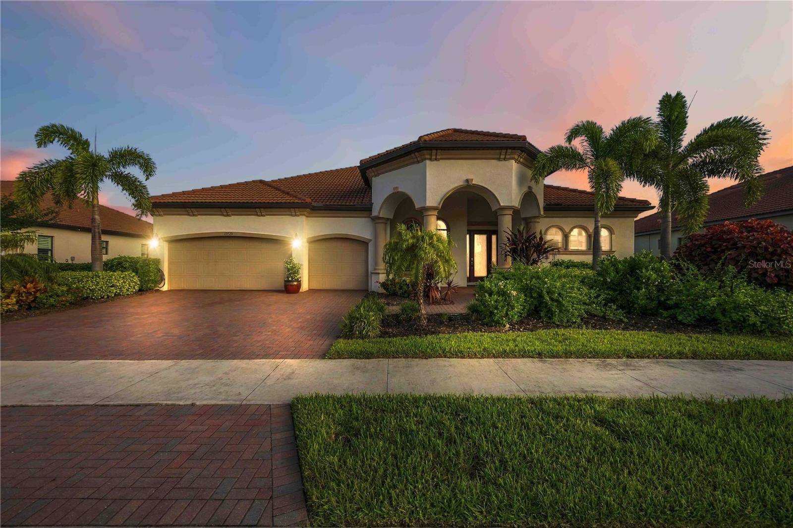 10720 Tarflower Dr Property Photo 1