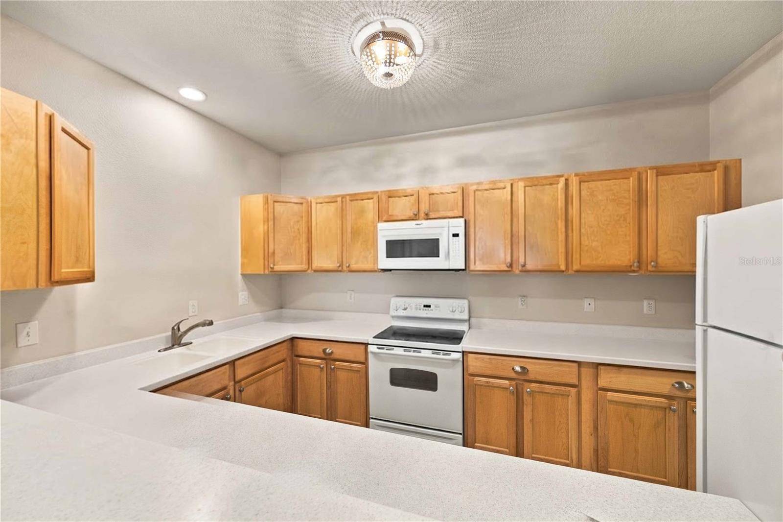 7254 David Blvd Property Photo 6