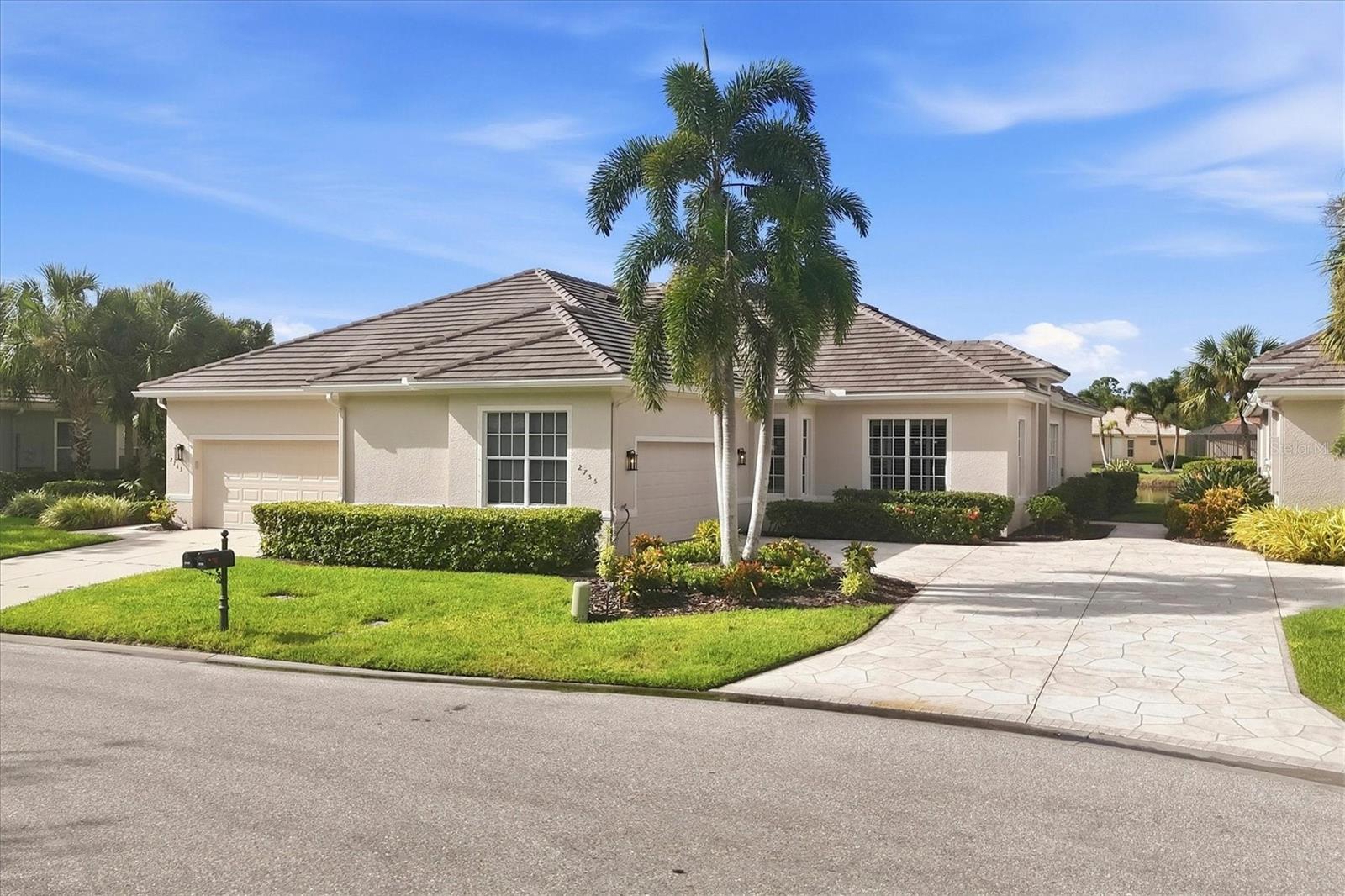 2755 Myakka Creek Ct Property Photo 2