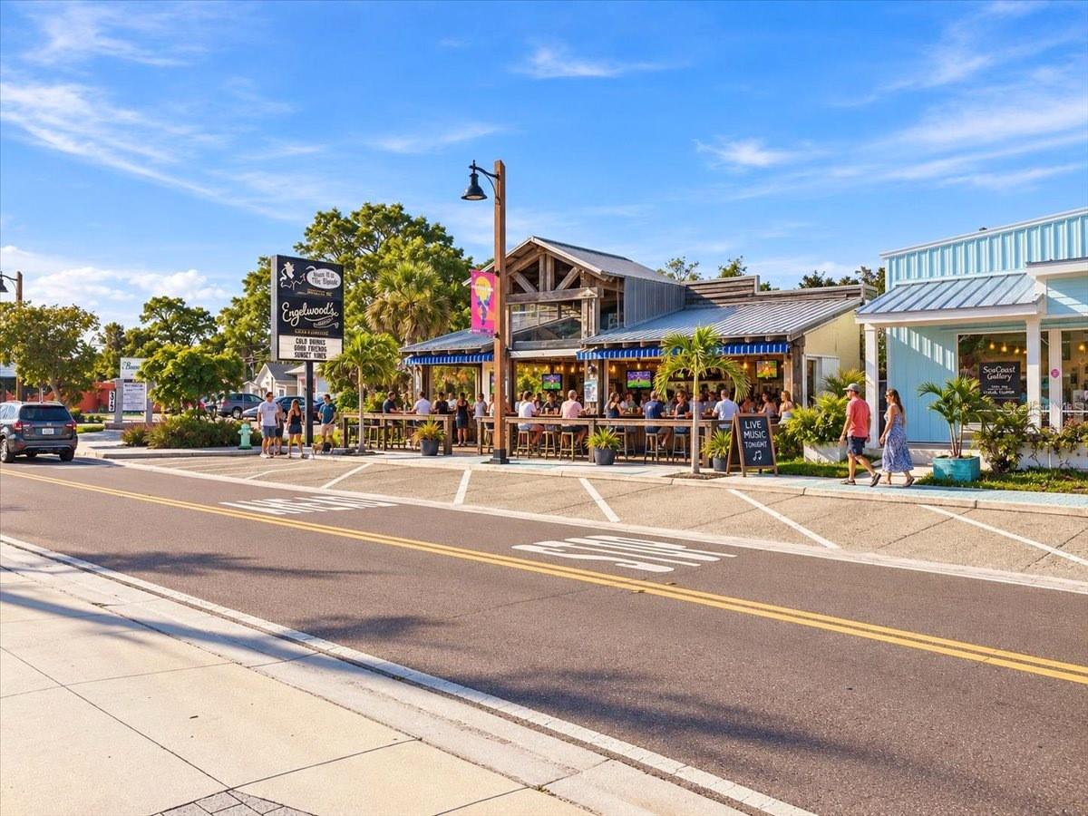 201 W Dearborn St Property Photo 15