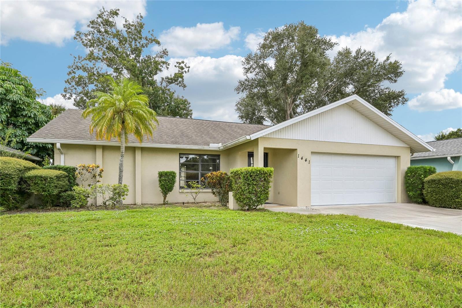 1441 Strada D Oro Property Photo 4