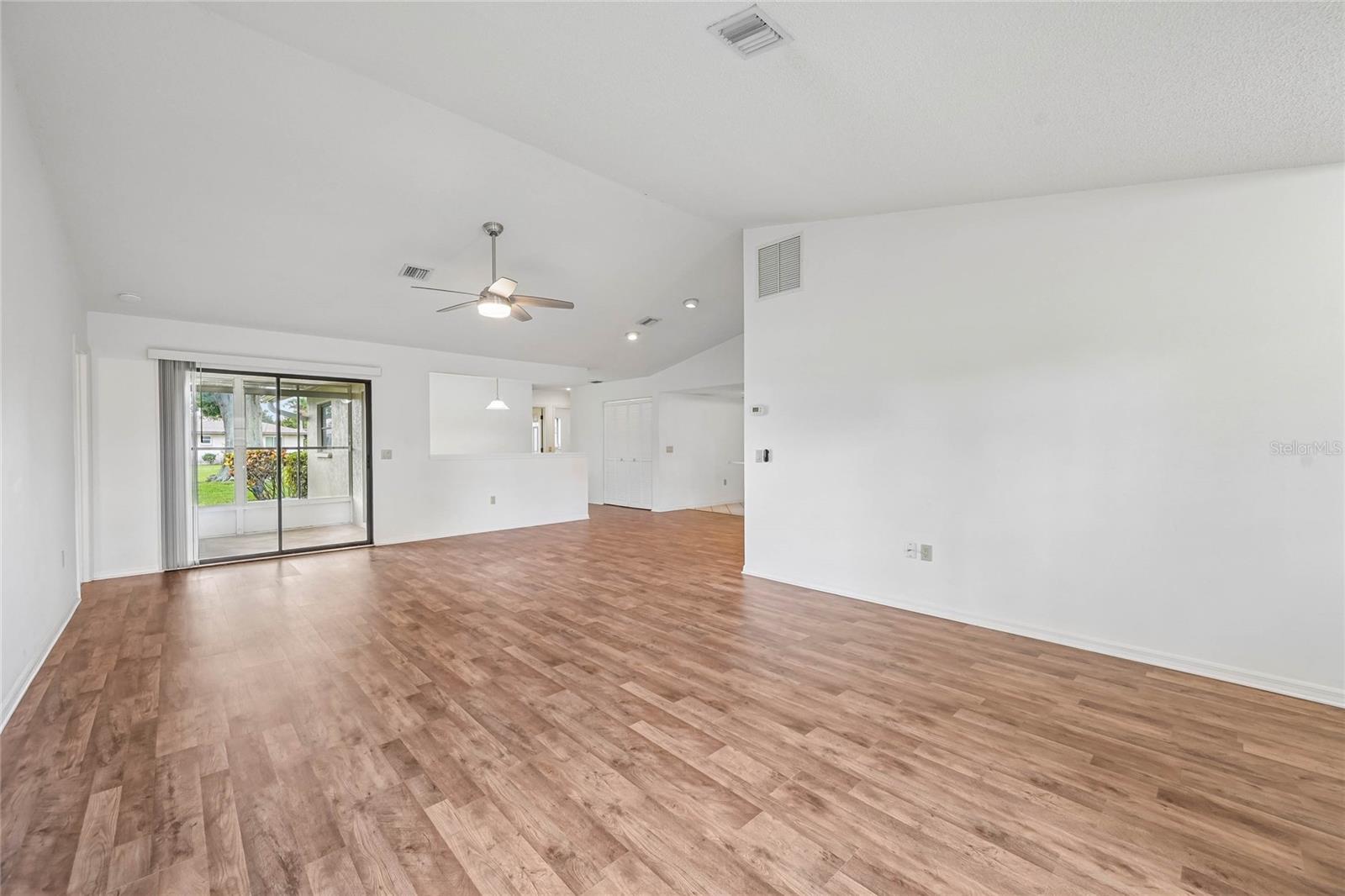 1441 Strada D Oro Property Photo 8