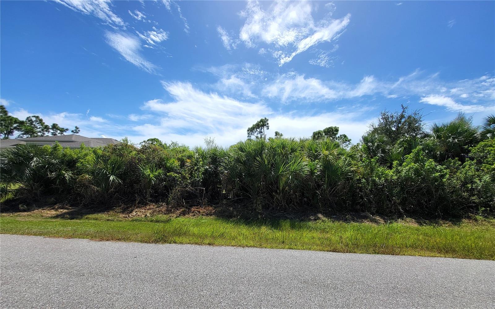 15527 Brainbridge Cir Property Photo 4