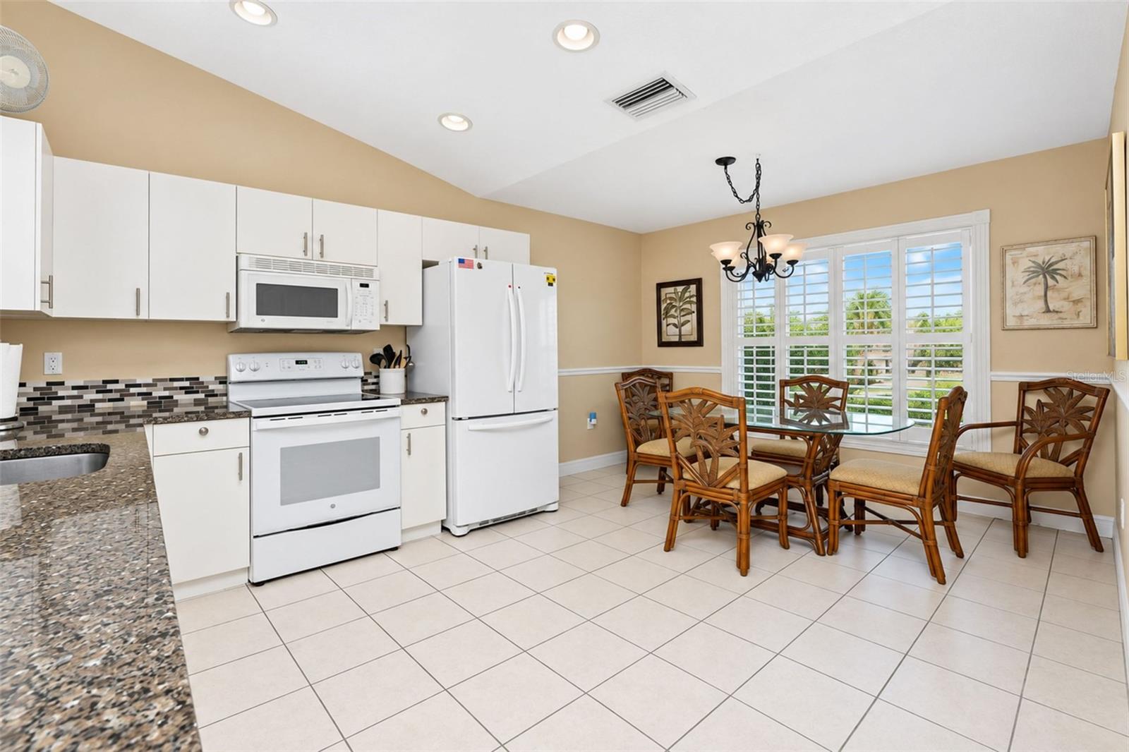 3877 Lavilla Ave Property Photo 10