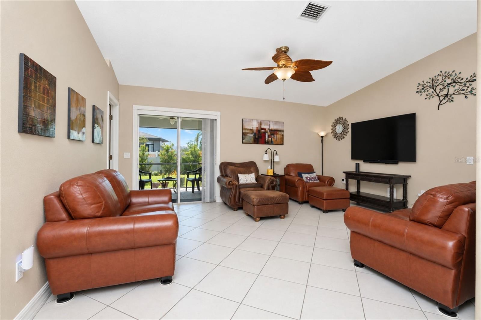 3877 Lavilla Ave Property Photo 17