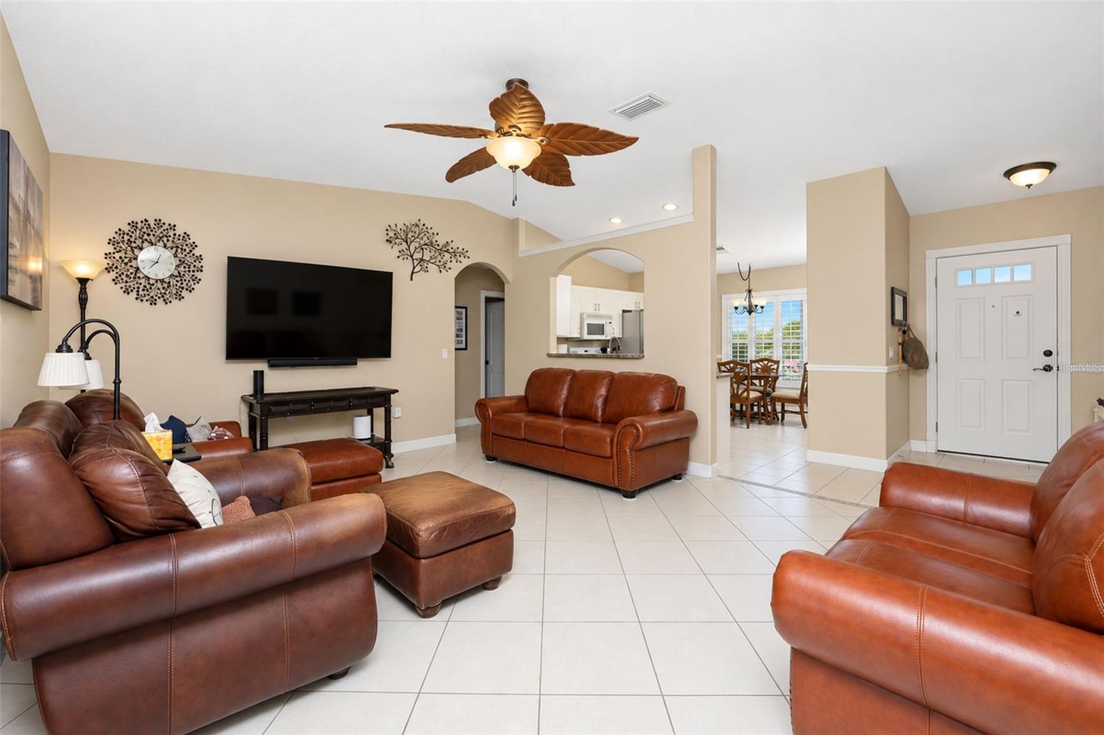 3877 Lavilla Ave Property Photo 21