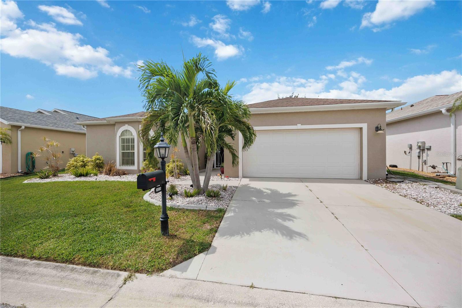 24539 Buckingham Way Property Photo 45