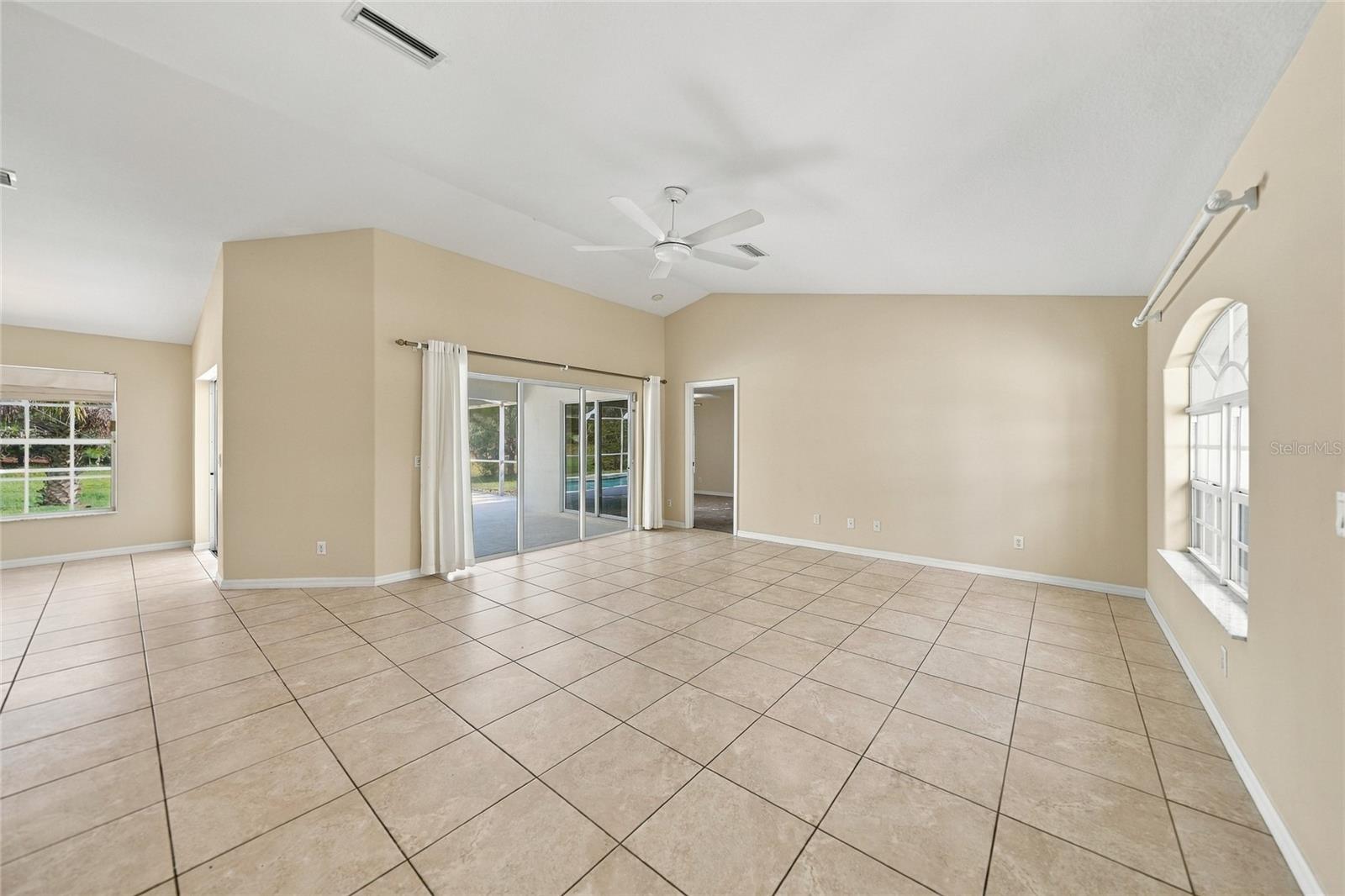 7146 Sablon Rd Property Photo 3