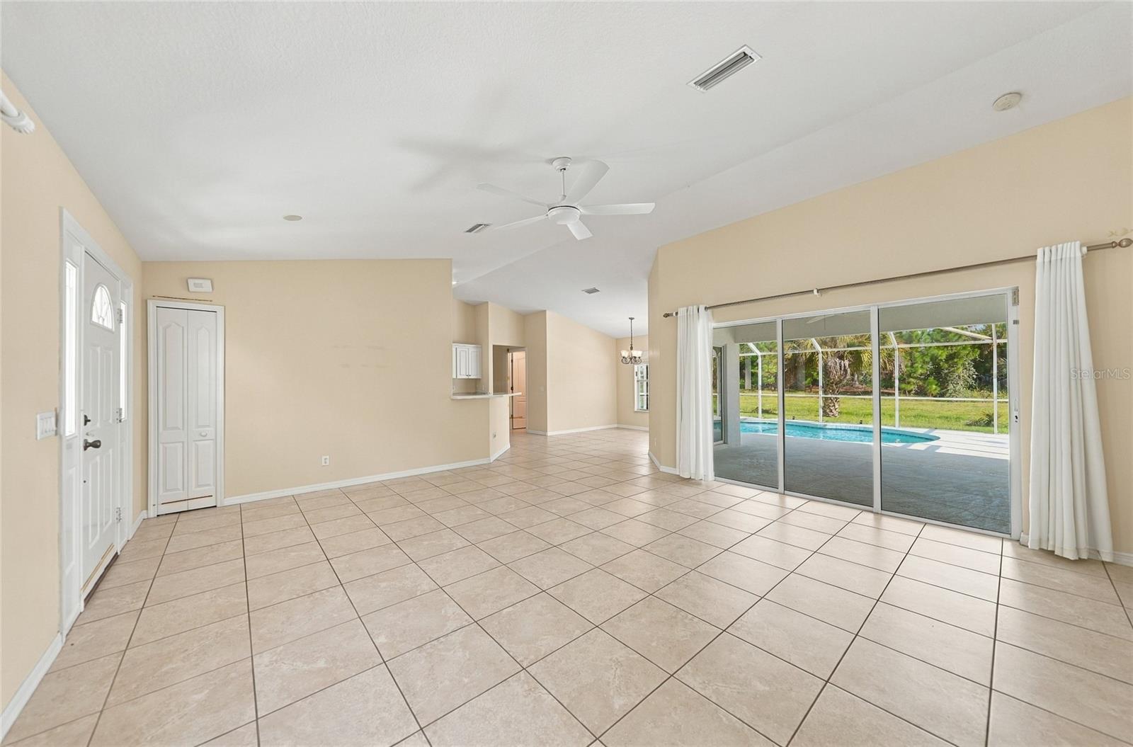 7146 Sablon Rd Property Photo 4