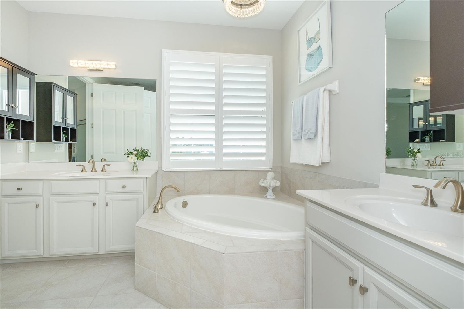 10301 Coral Landings Ct #104 Property Photo 32