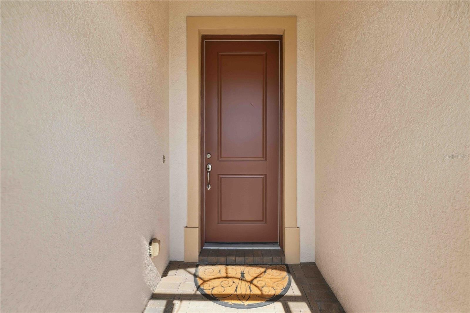 23739 Waverly Cir Property Photo 2