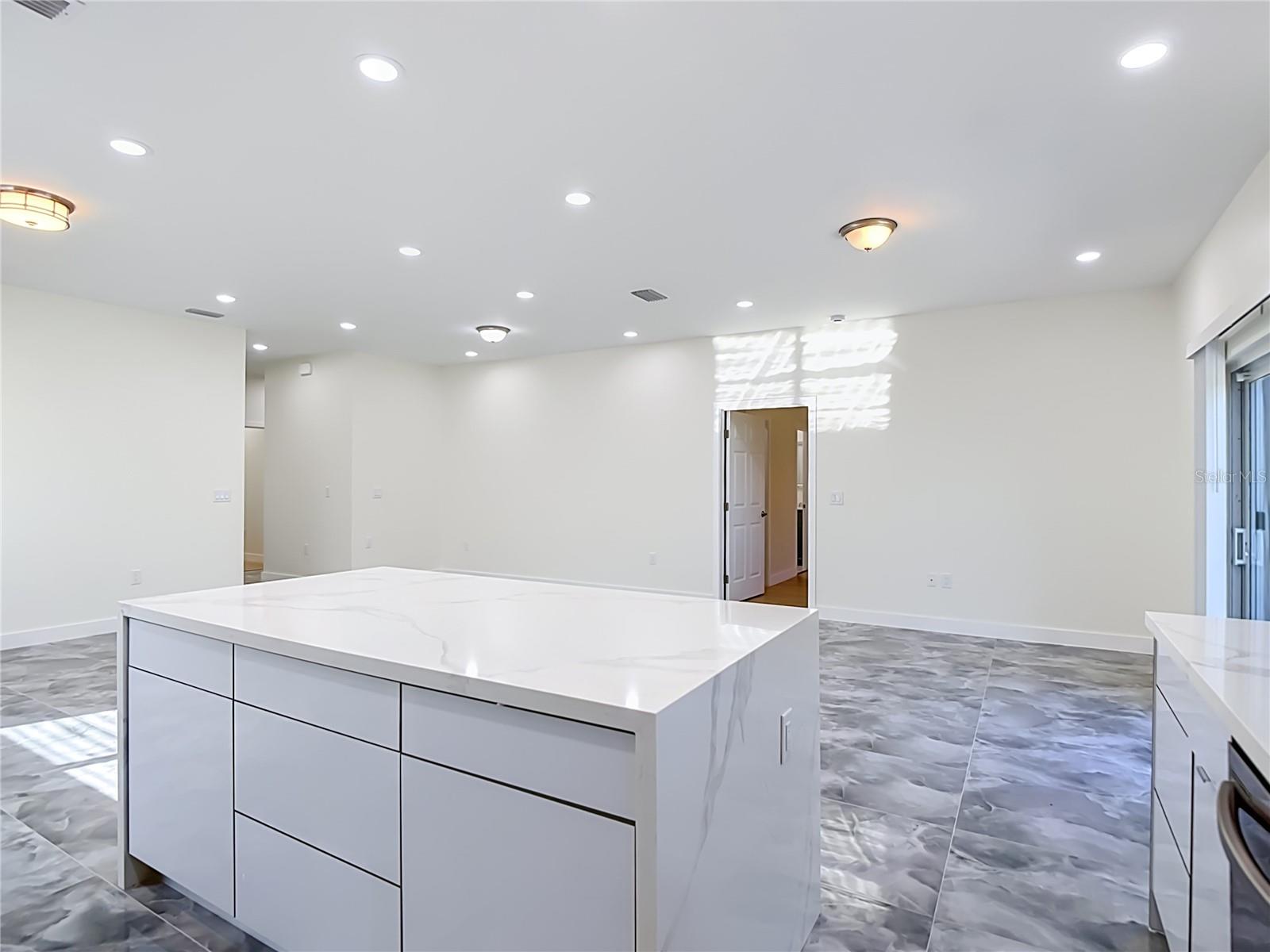 14150 Appleton Blvd Property Photo 11