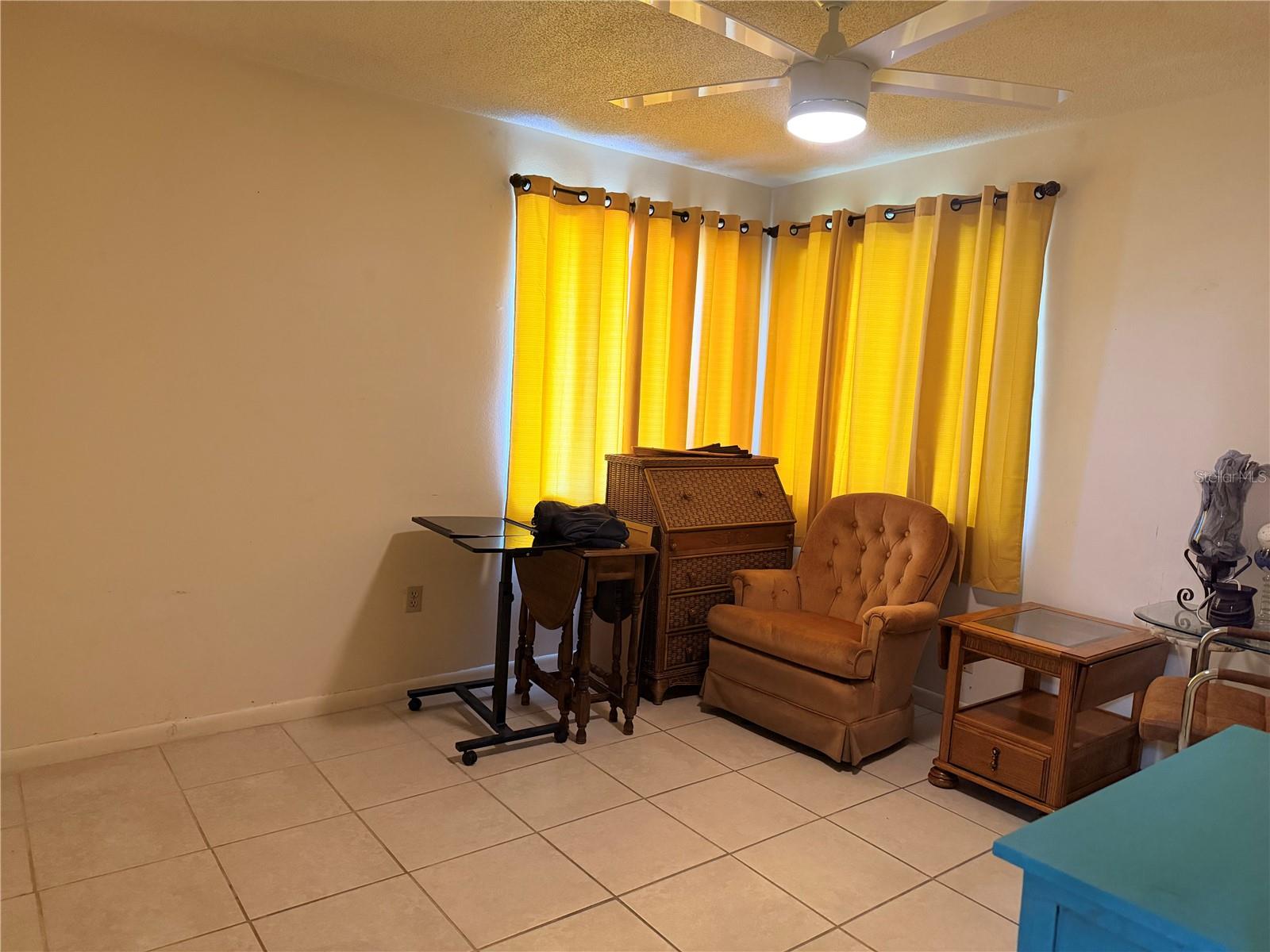 1148 Lyle St Property Photo 14