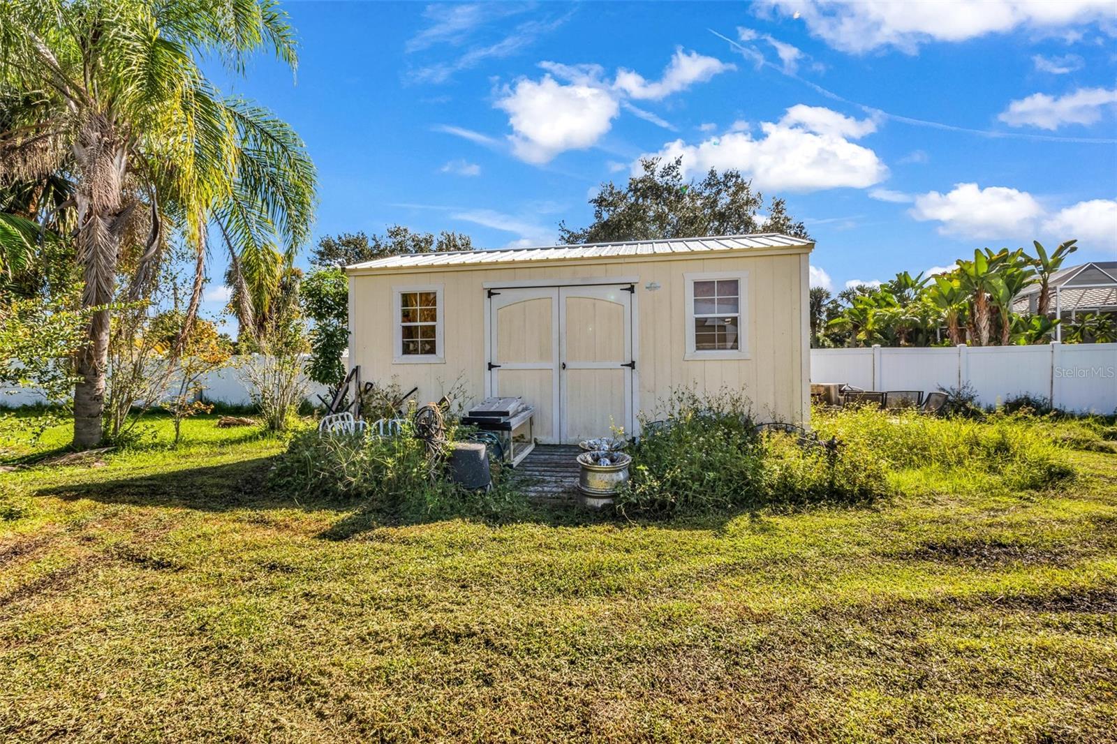 1148 Lyle St Property Photo 16